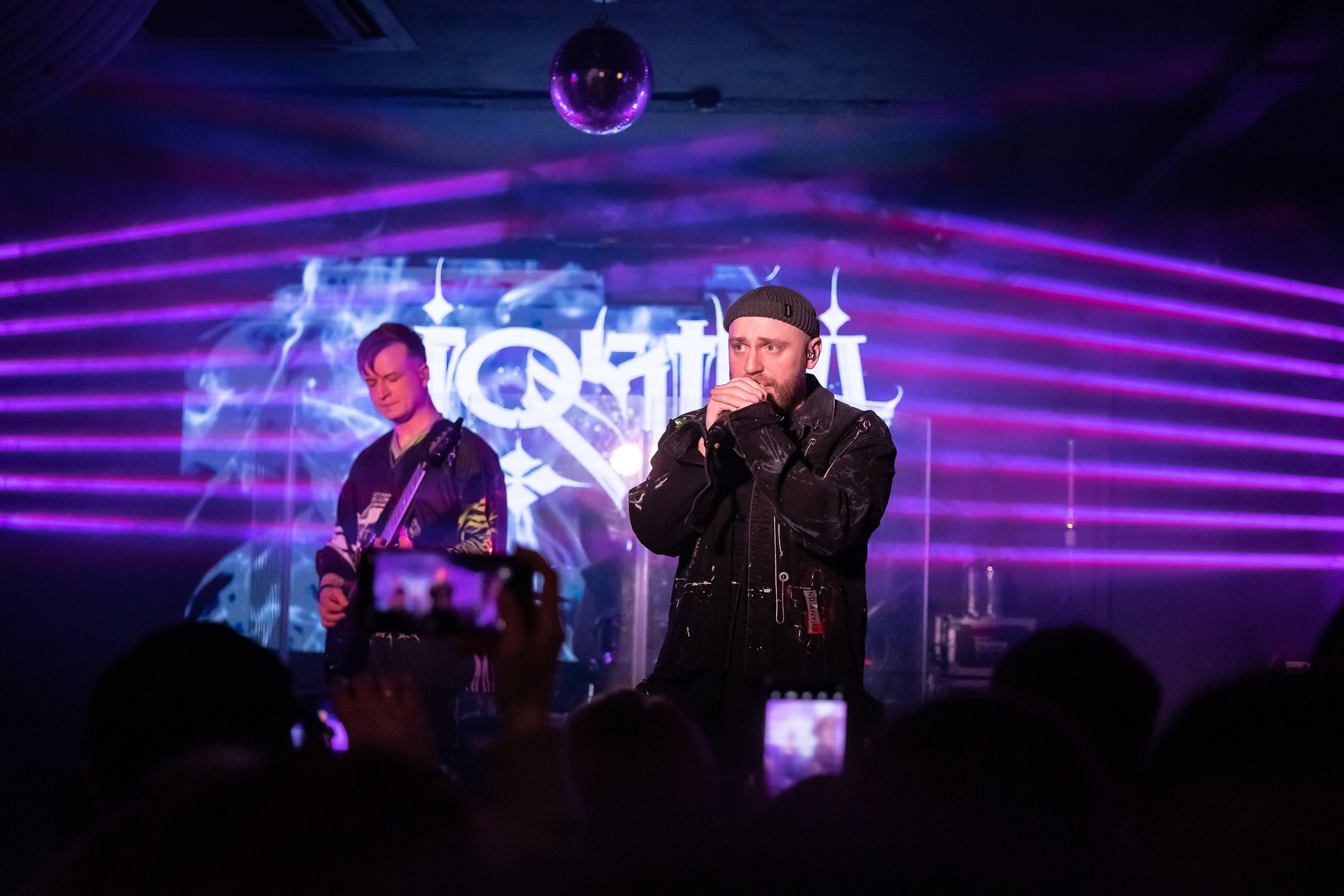 Концерт альтернатив метал группы iOSTRA в «Music bar Мумий Тролль» Москва. Фотограф Владимир Охрименко