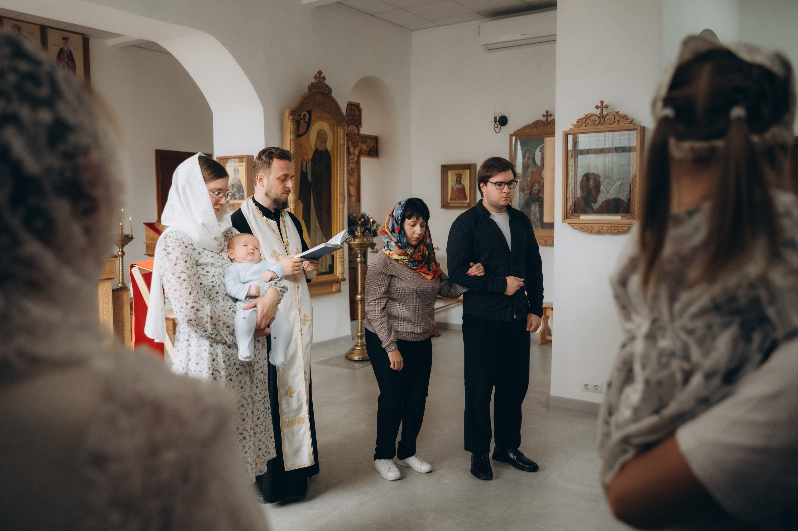 Крещение Ромы (Приход храма святой Равноапостольной княгини Ольги). Семейный фотограф в Минске Дарья Дреко