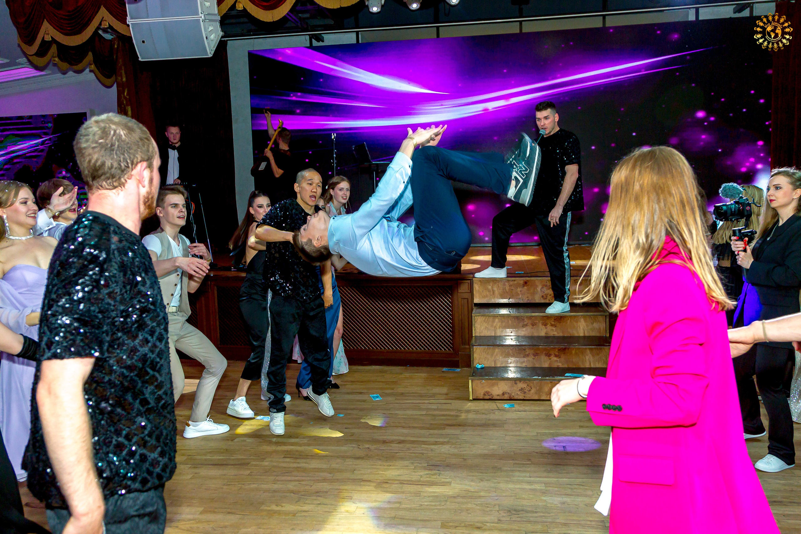 Выпускной 2023 (11-е классы) Triumph City Hall Москва. Репортажная съемка в Москве и области. Анималистика