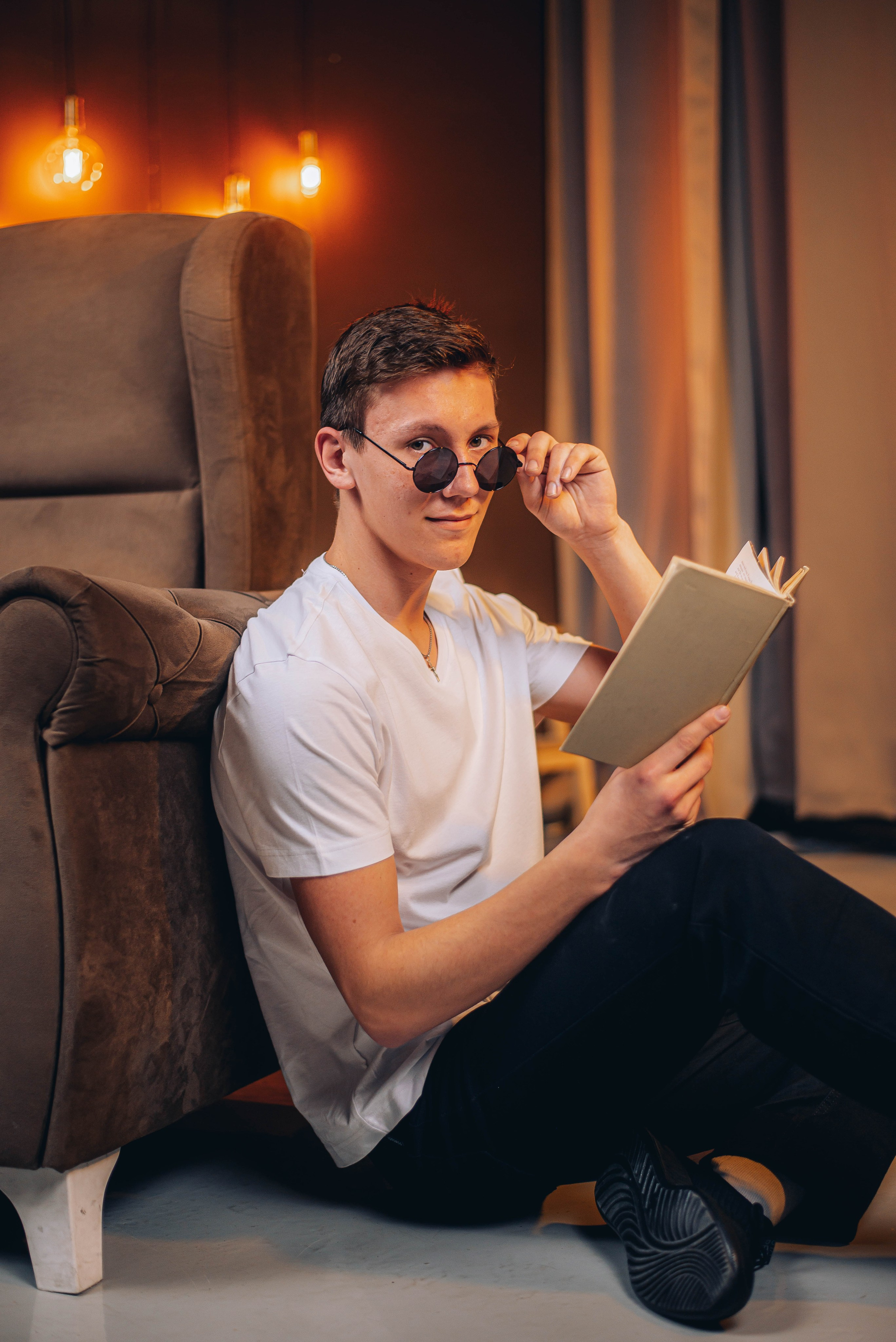 Выпускные альбомы 9-11 класс. Свадебная и концептуальная фотография в городе Улан-Удэ