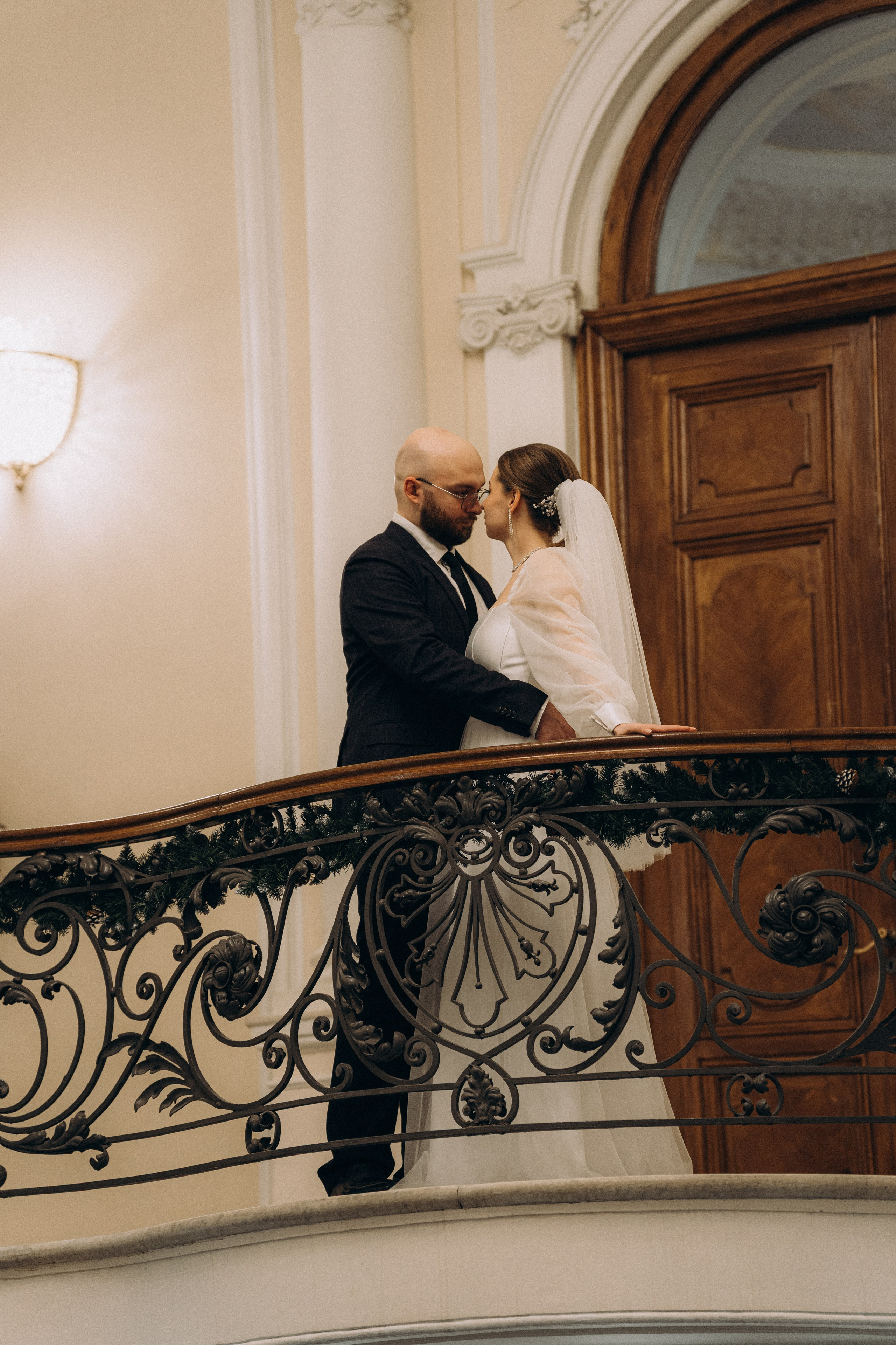 СВАДЕБНАЯ СЬЕМКА ВО ВТОРОМ ДВОРЦЕ (ДЕКАБРЬ) ТАКЖЕ СЬЕМКА В СТУДИИ НА ЧЕРНЫШЕВСКОЙ. Профессиональный фотограф, Санкт-Петербург — Виктория Богомолова