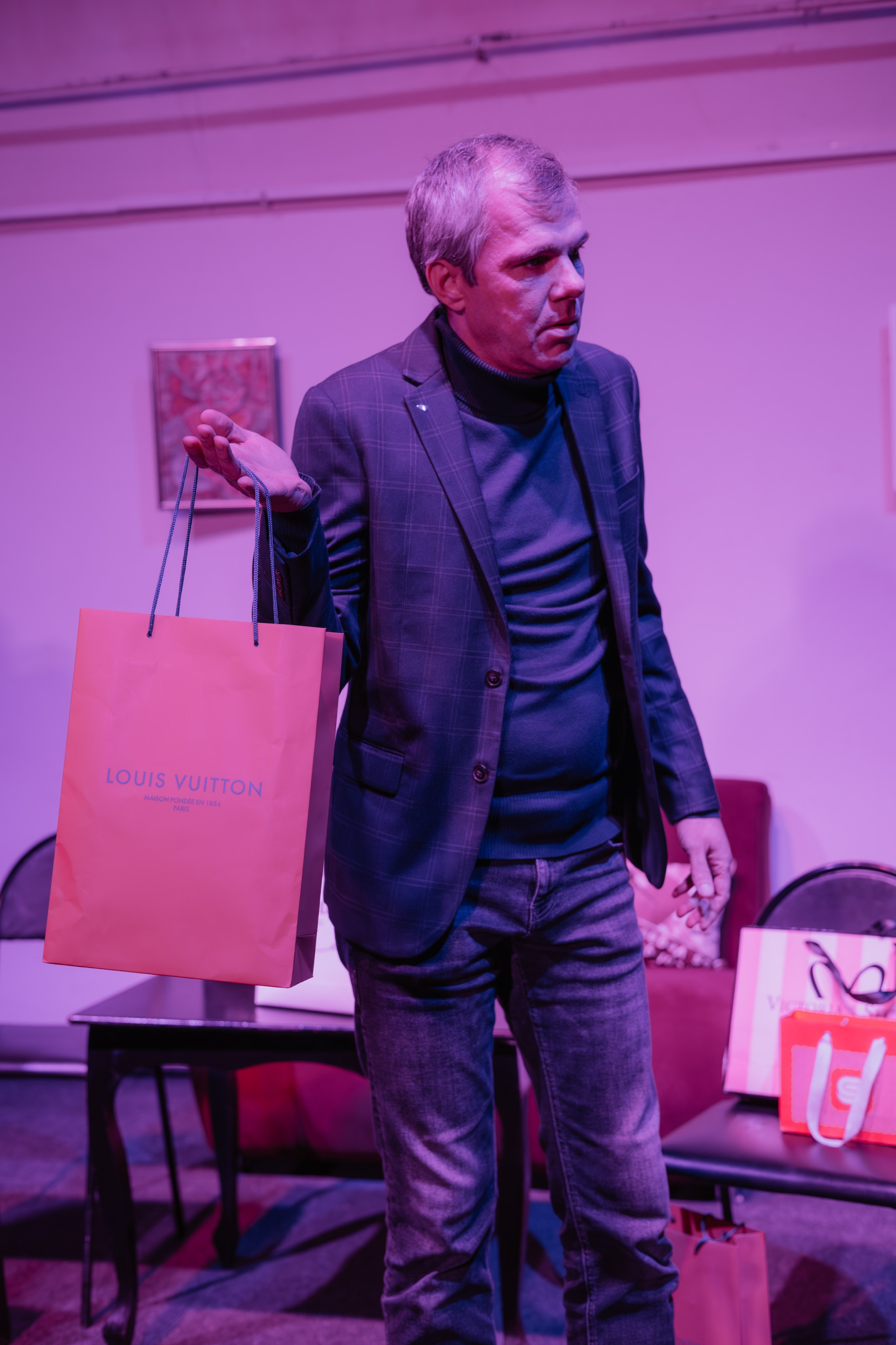 Дом актера «Денег много не бывает». Фотограф Марк Файзулин