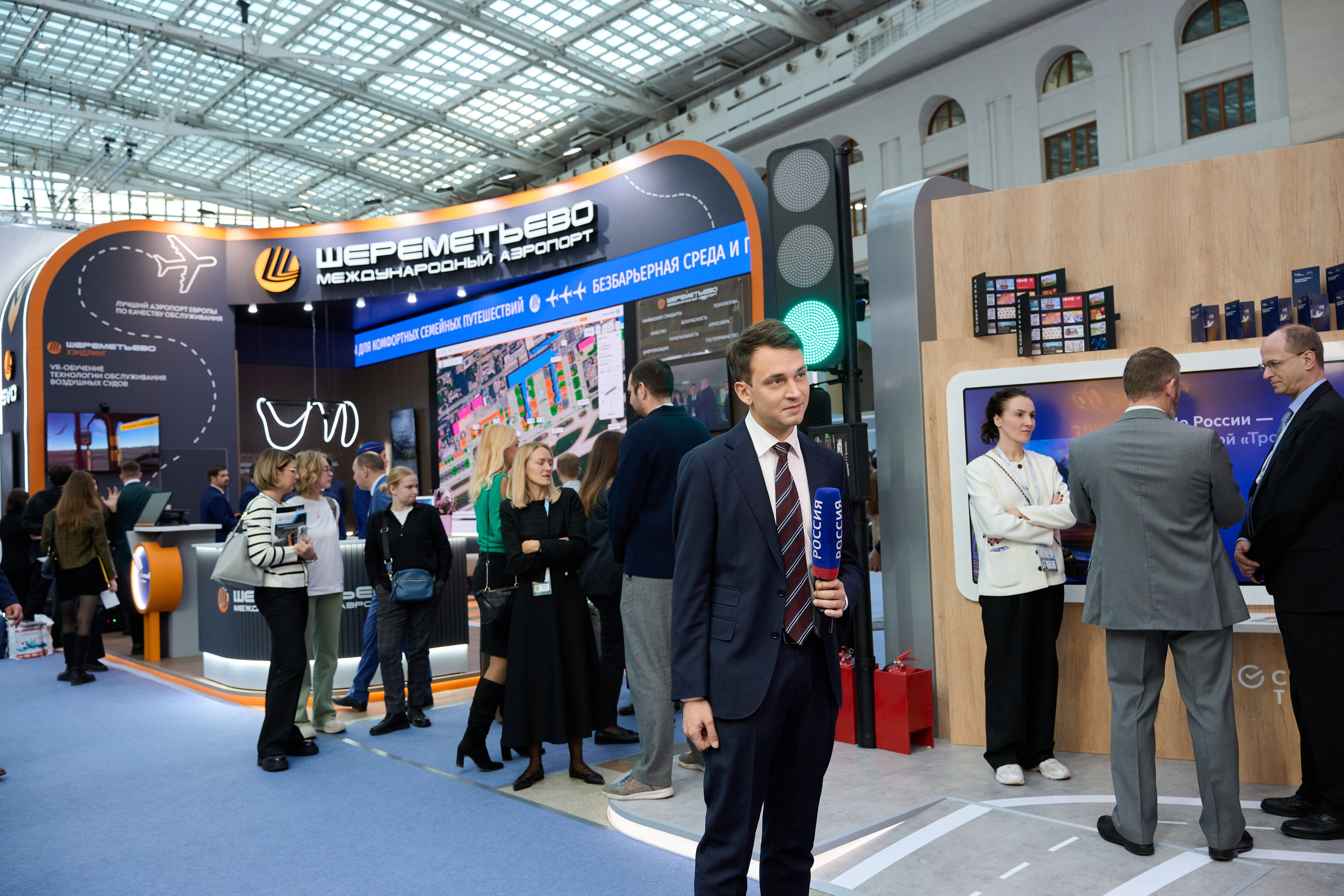 19 Международный форум и выставка Транспорт России. Сергей Богомолов. Свадебный и семейный фотограф