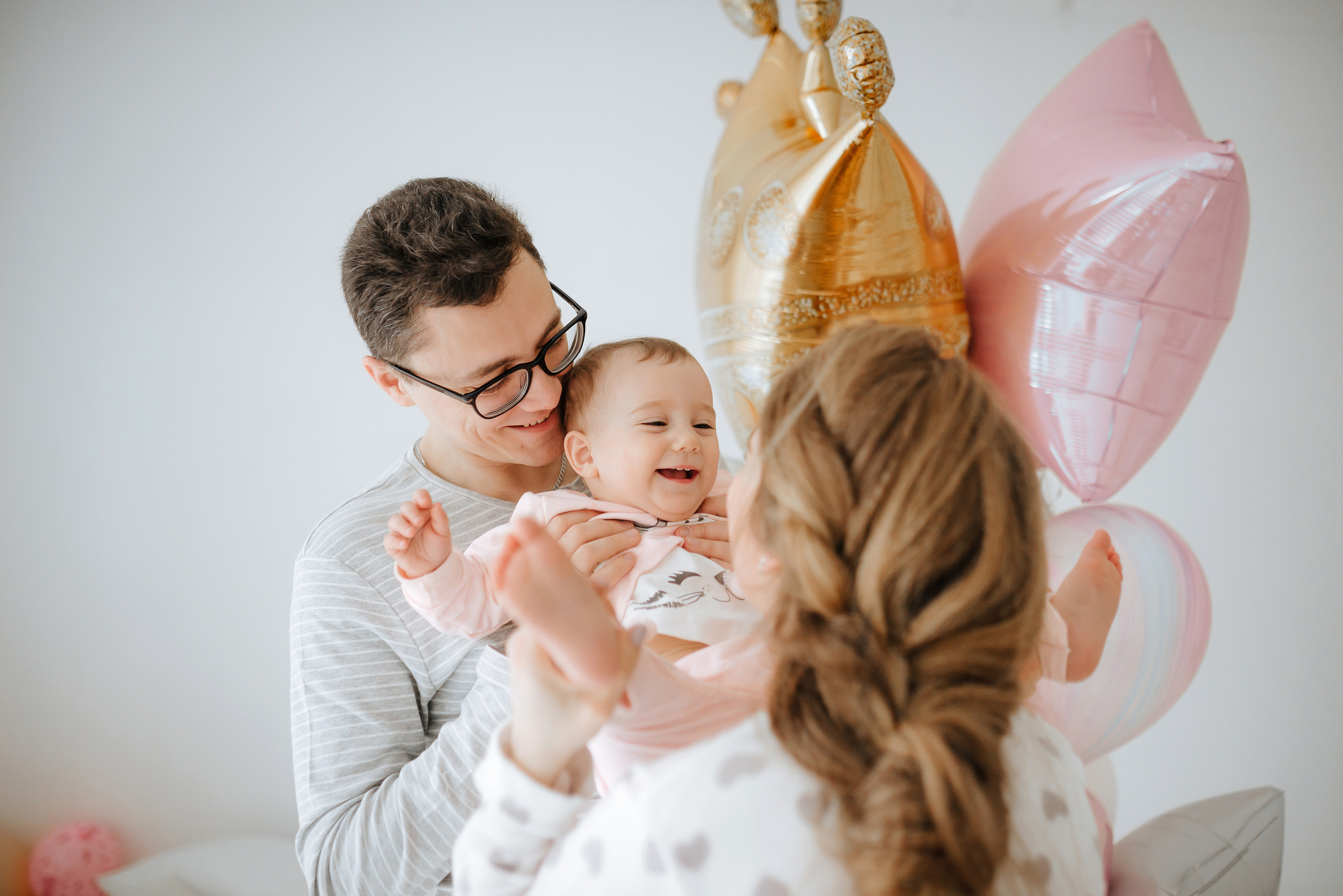 Семейная фотосессия в студии СПб. Семейный и детский фотограф в Санкт-Петербурге Маша Бичан