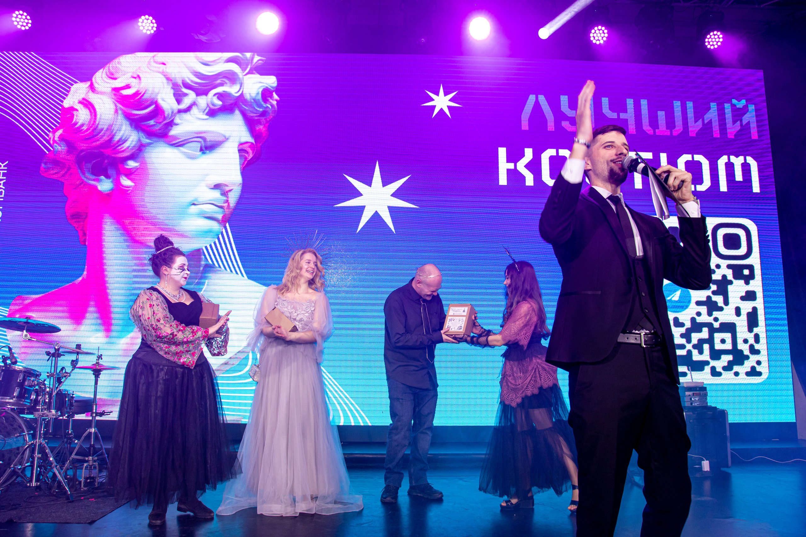 Репортажный фотограф на корпоратив в Санкт-Петербурге. Фотограф на праздник, корпоратив, День Рождения и Юбилей в г. Санкт-Петербурге Алексей Анкушев