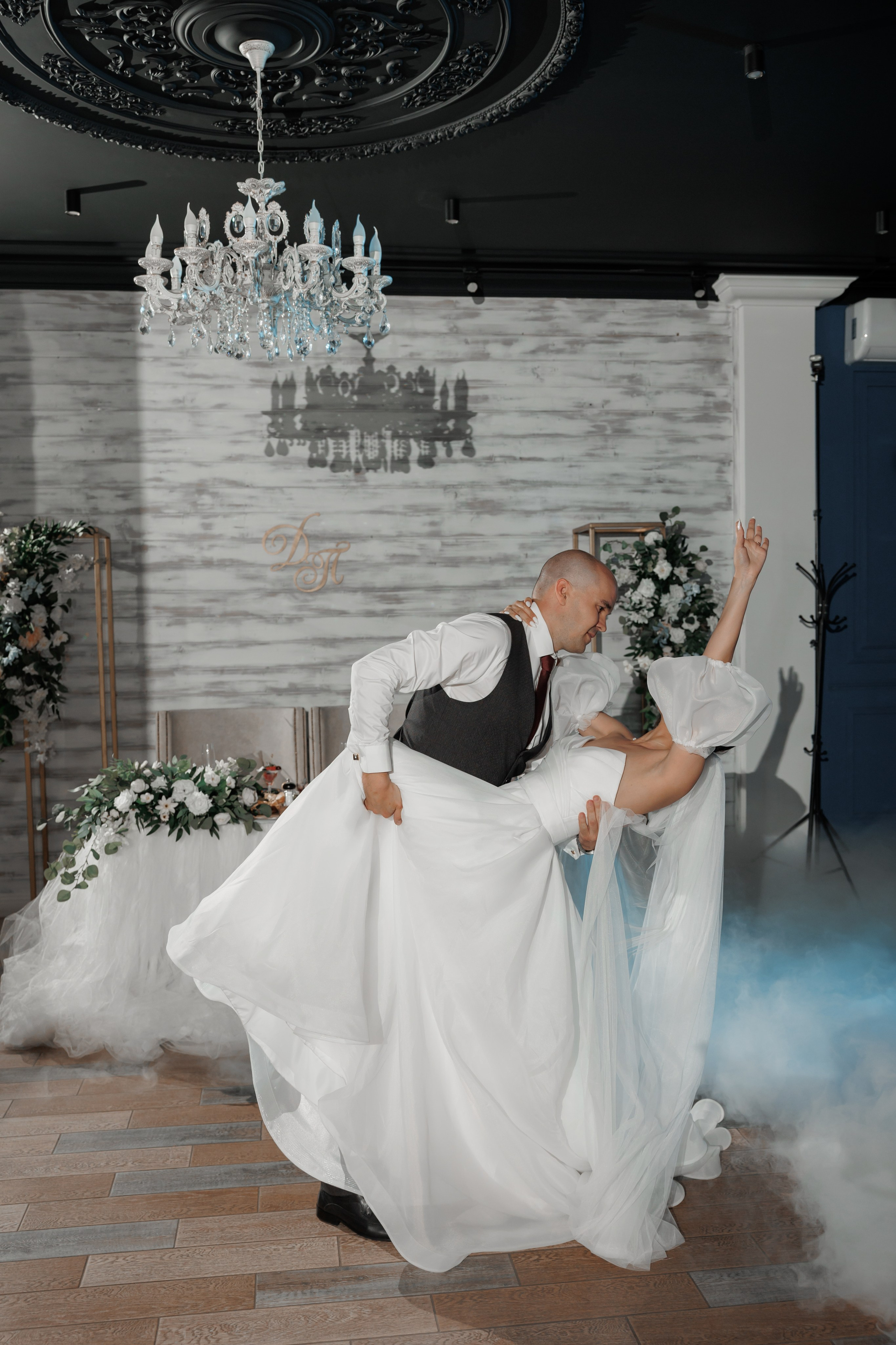 Полина и Дмитрий, загородный клуб «Барин», ЗАГС в г. Пушкино. Свадебный и репортажный фотограф (Москва, Королев и другие)