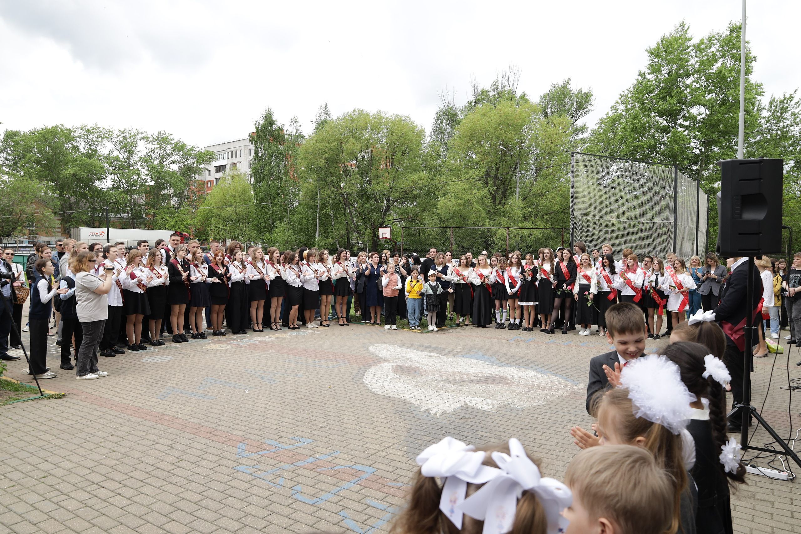 Последний звонок. Фотограф Надршина Лилия