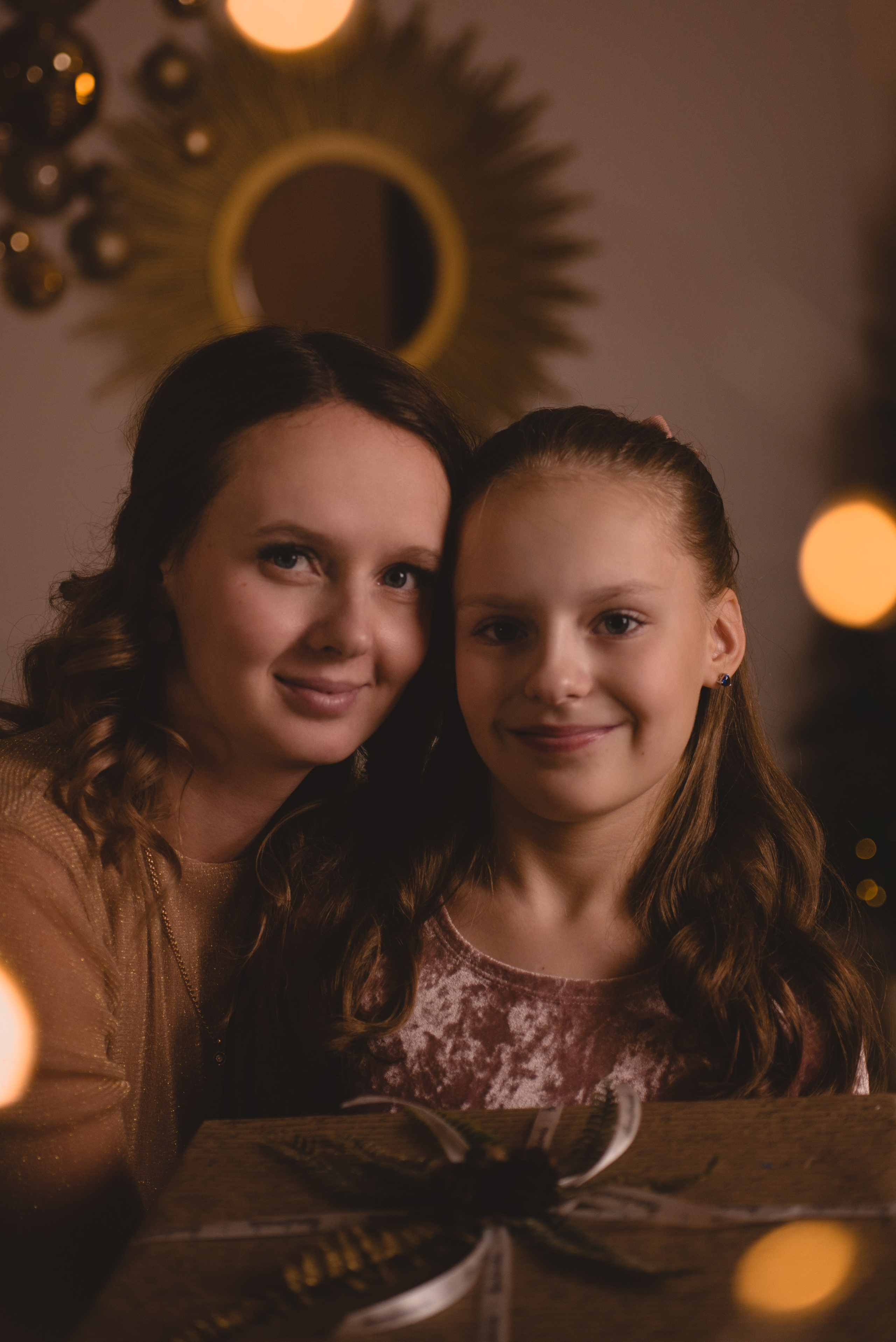 Юля и Настя в студии. Фотограф Людмила Белова