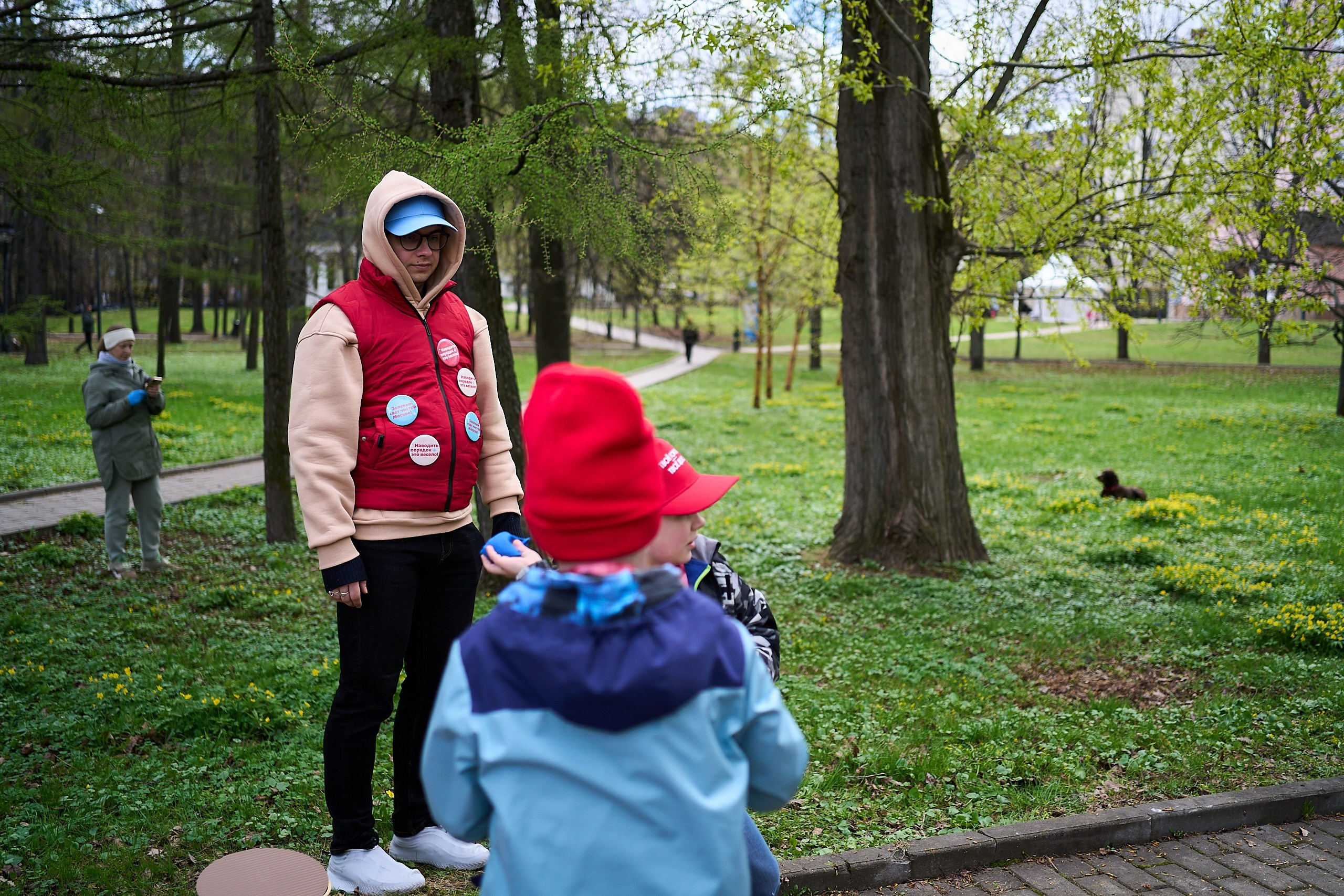 Субботник у Управления делами Мэра и Правительства Москвы. Фотограф и Видеограф в Москве. Олег Корушев