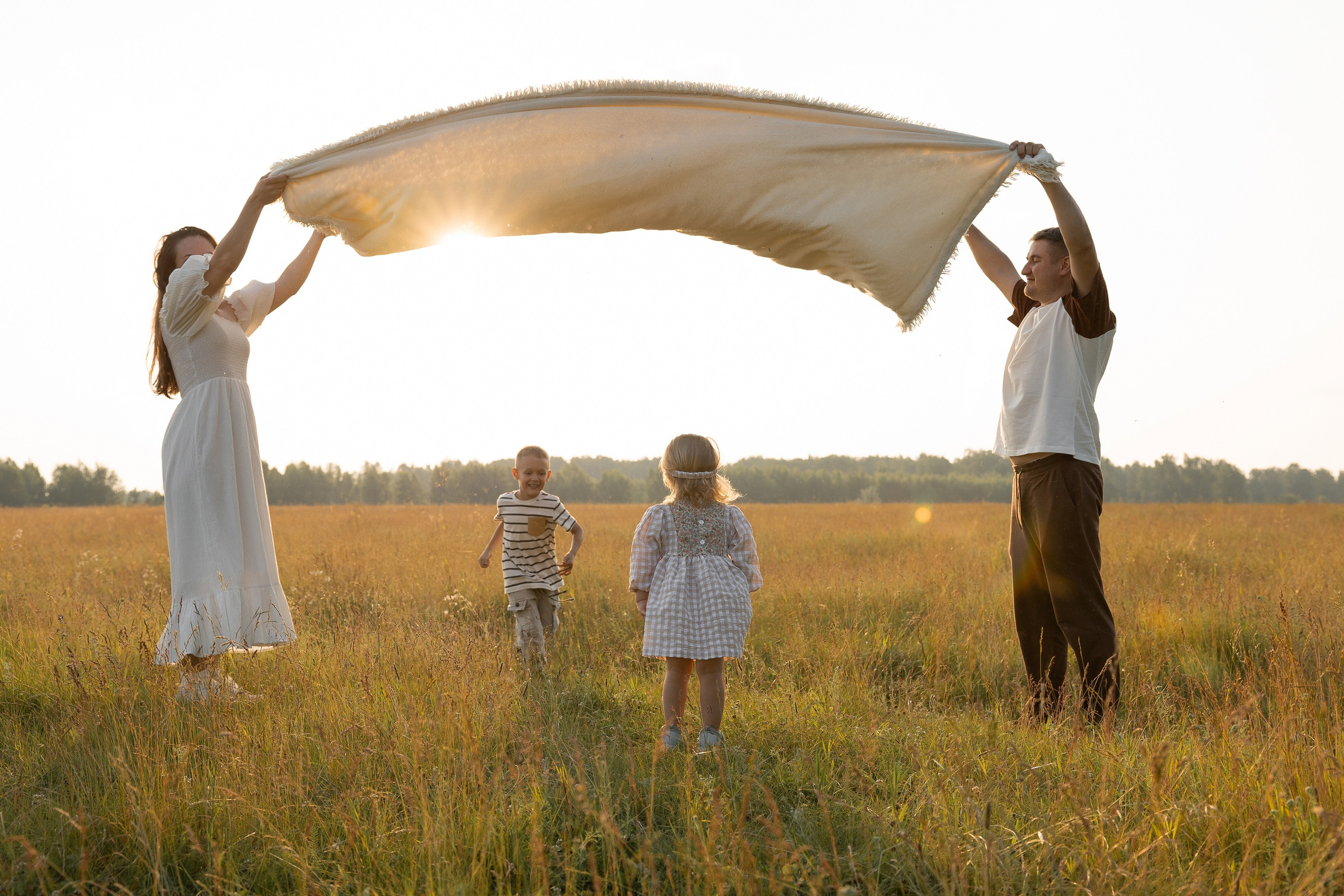В поле. Семейный и свадебный фотограф в Челябинске Мария Леонтьева