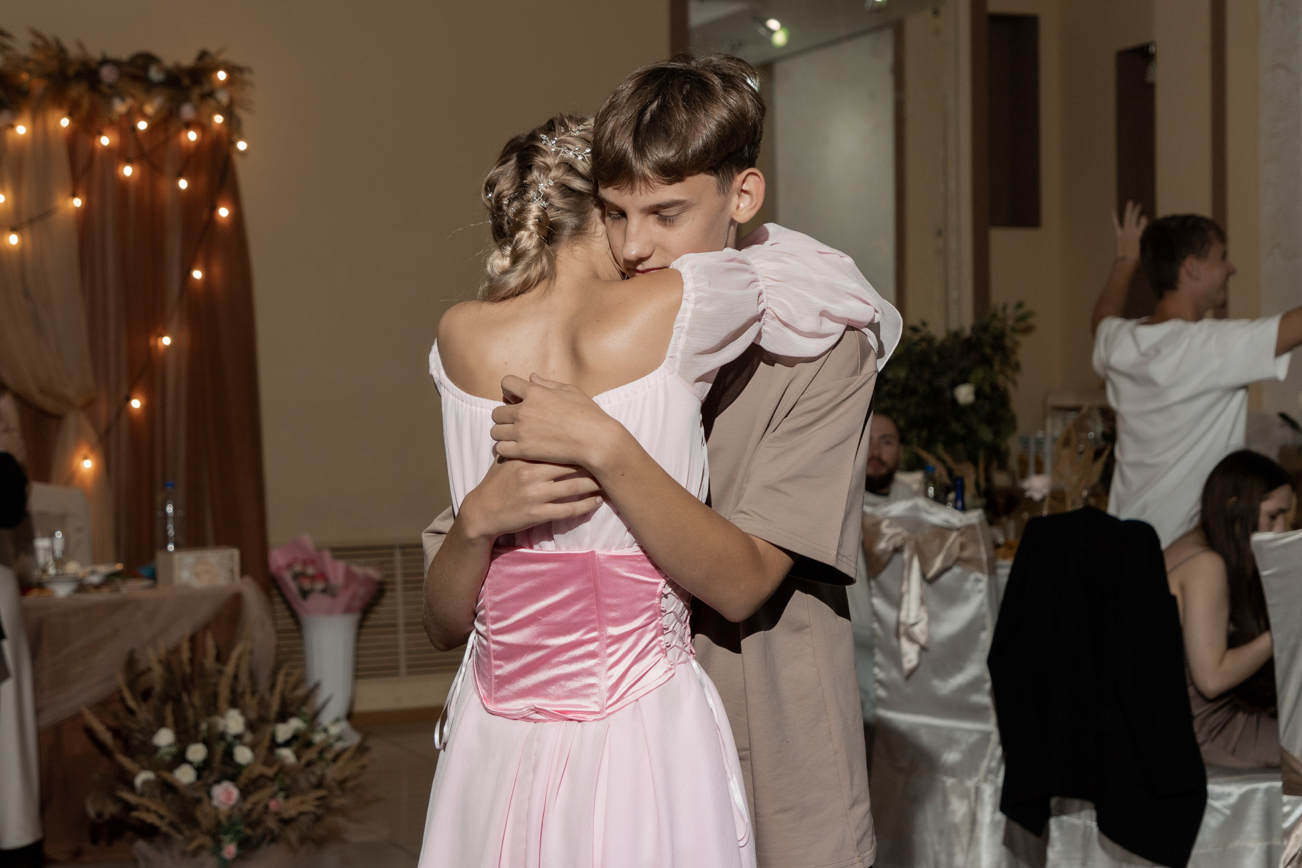 Роман и Александра (банкет). Свадебный фотограф Ангелина Сунгатулина | Саратов | Балаково | Вольск