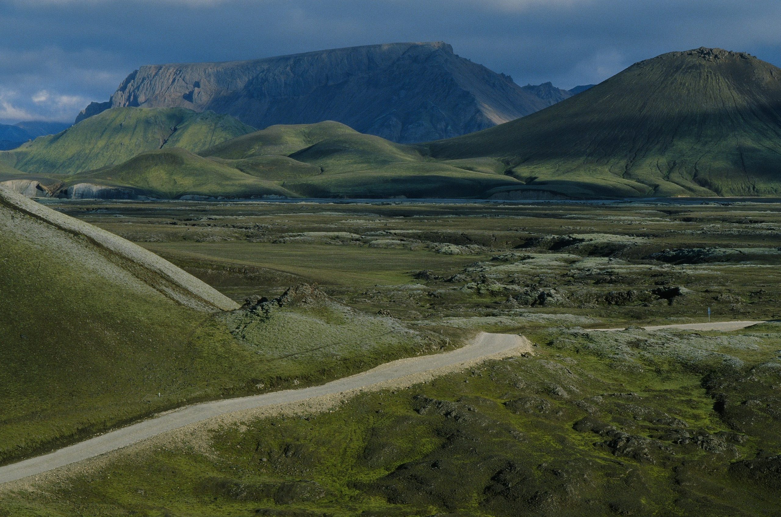 Visitor // iceland, f225 II. EVER EXPOSED