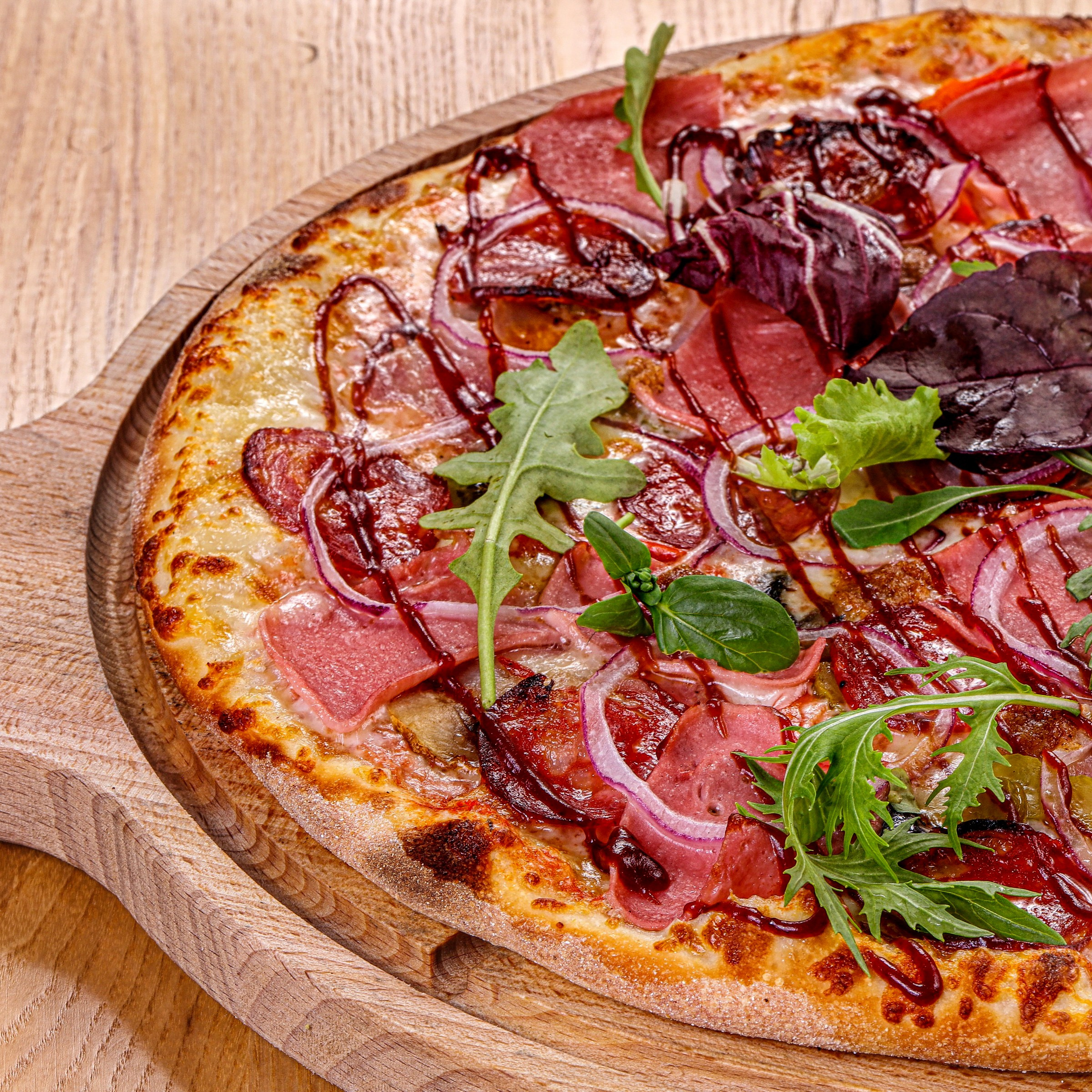 Фотосъемка пиццы. Заказ по тел.: +7 (906) 006-90-22. Фуд-фотограф Андрей Старостин — съемка еды в Москве. 9000 руб. в час