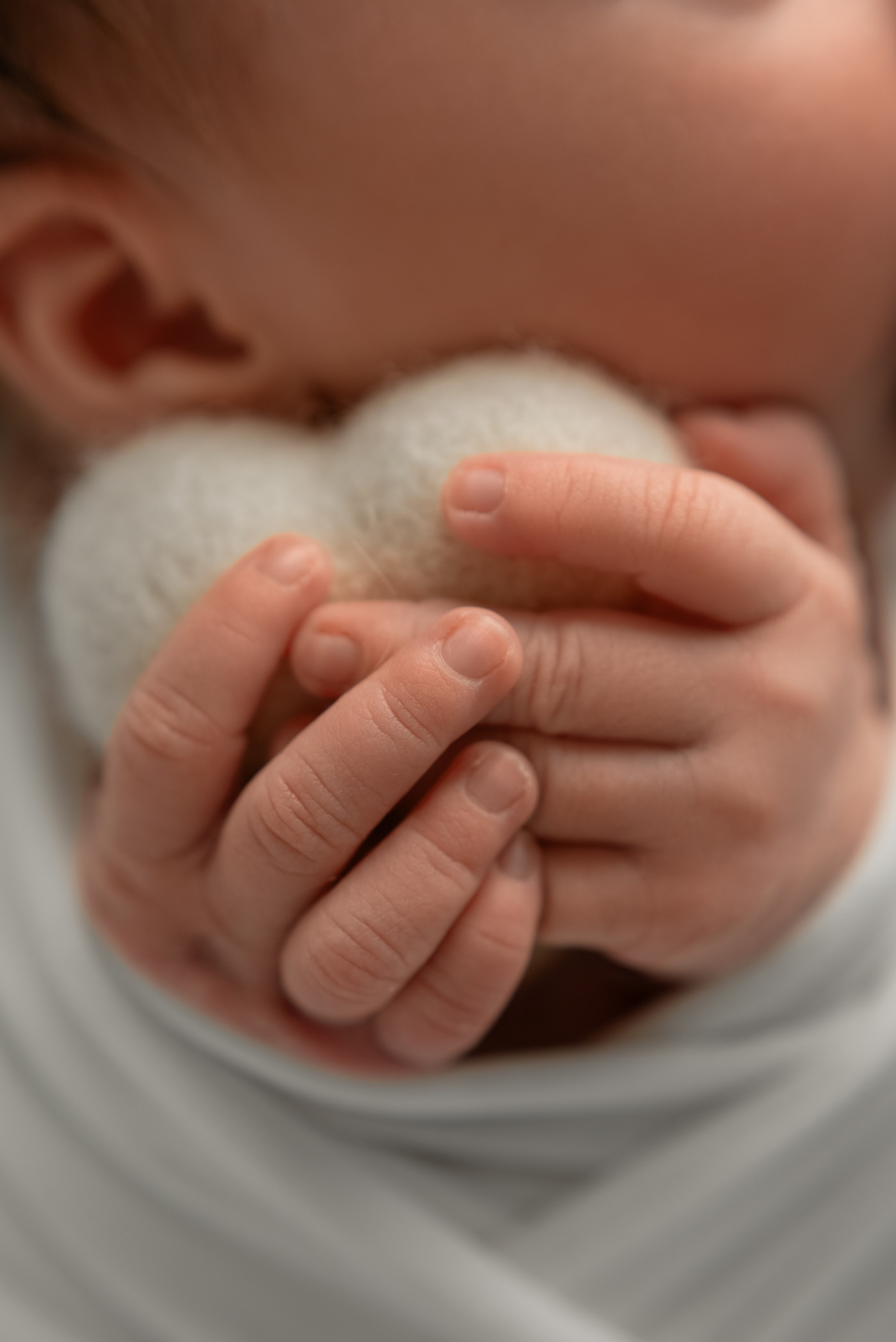 Фотосессия новорожденных в Норильске. Фотограф новорожденных в Норильске Виктория Шагалиева