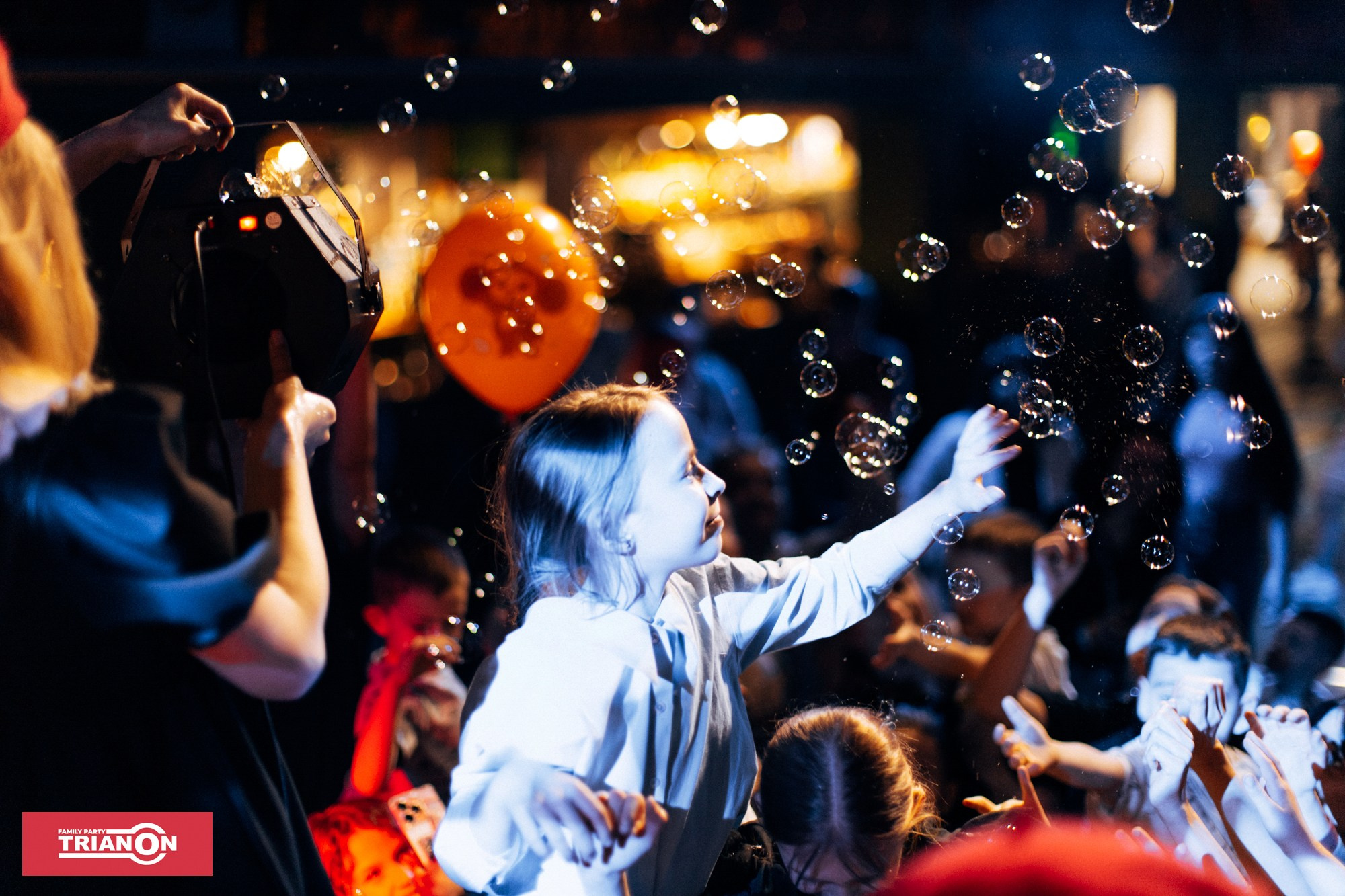 Семейная дискотека TRIANON. Фотограф Владимир Молоканов