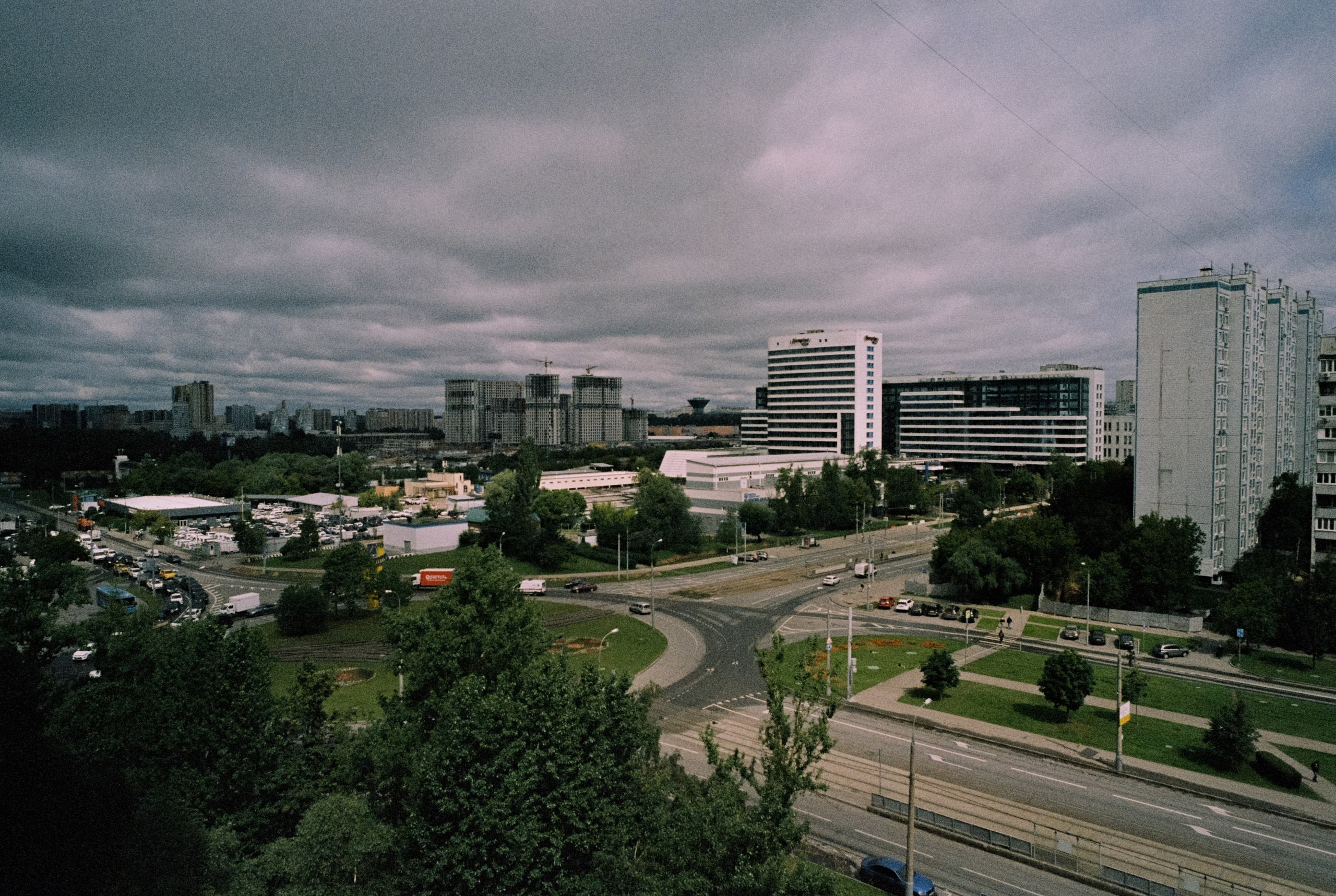 Contax G1 — Carl Zeiss Biogon T* 21 mm f2.8 | Kodak ProImage 100 | Лукино, Строгино