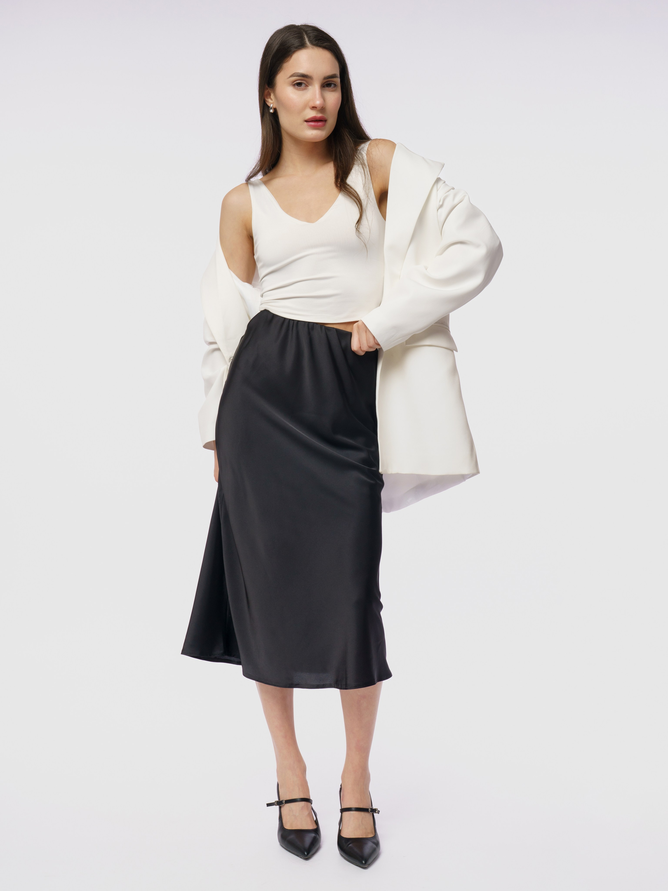 Анна, 40-42 р-р, рост 168. KED Production — продакшн из СПб. Создаём фото, видео и контент, который помогает брендам и селлерам продавать больше