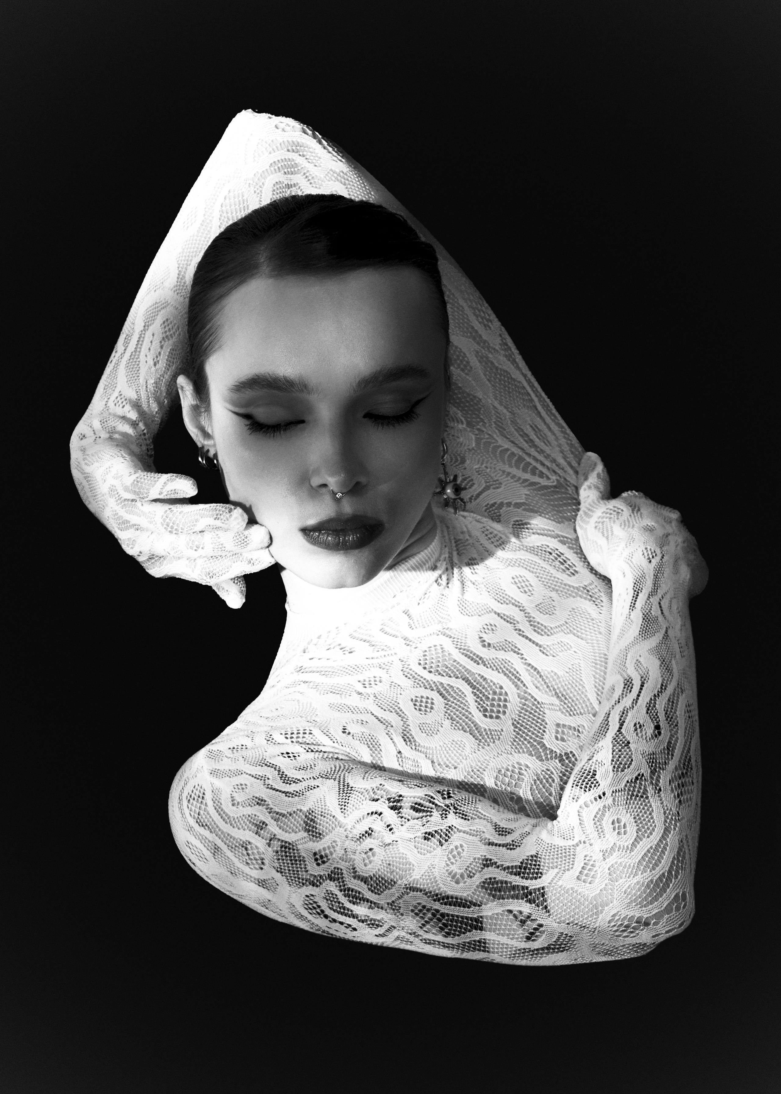 Forbidden. Xstazia — музыкальные обложки, арт-дирекшн, режиссура и креативное продюссирование