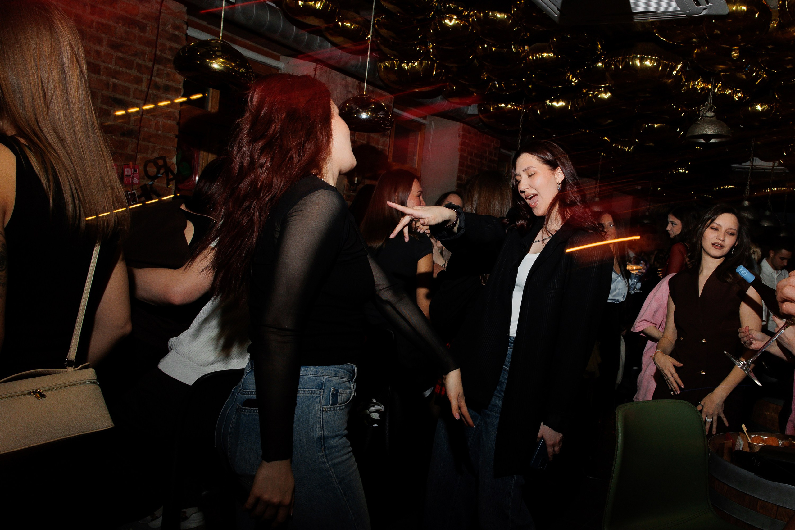 ВИНОТЕКА — 8 МАРТА. СВОИ. ФОТООТЧЕТЫ-СОБЫТИЯ-МЕСТА