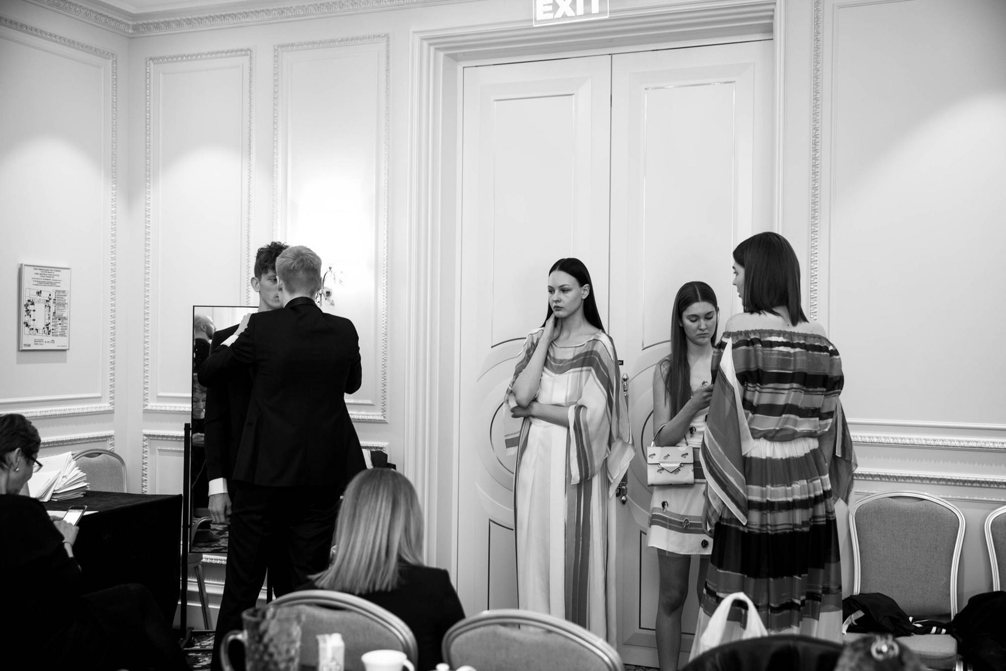 ВАЛЕНТИН ЮДАШКИН. Prêt-a-porter SS2018 SUPREMUS. Backstage. Свадебный фотограф в Санкт‑Петербурге Елена Пчельникова
