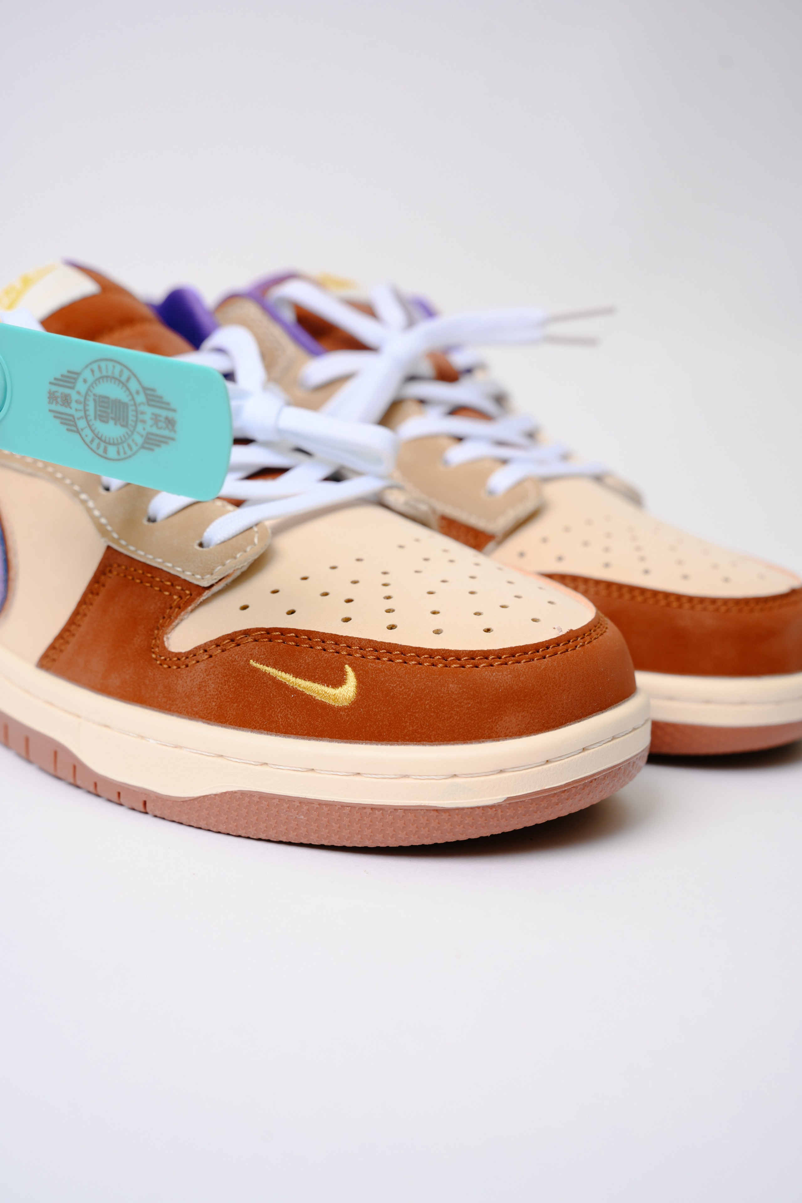 Кроссовки для wb. Фотограф в Красноярске