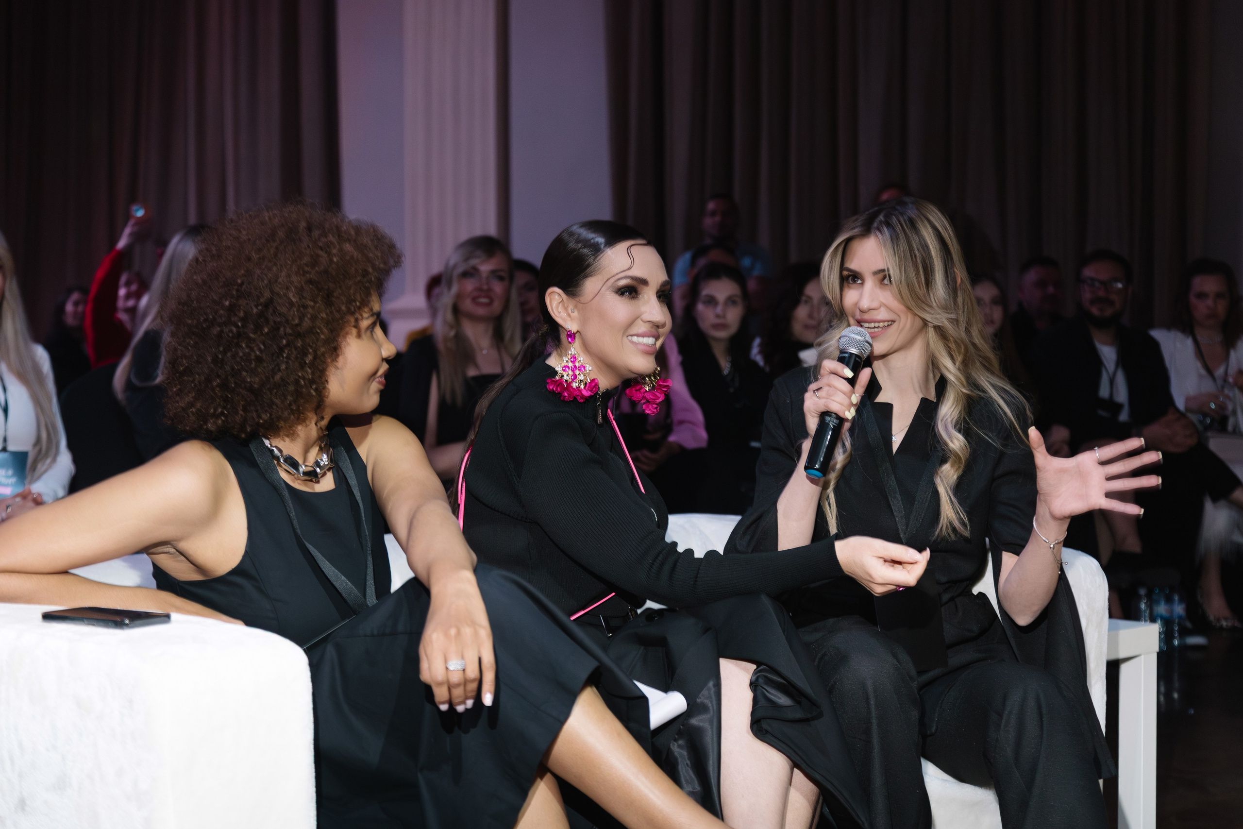 Конференция REELS CONTENT. Артур Иликчян — Wedding & Event фотограф в Краснодаре