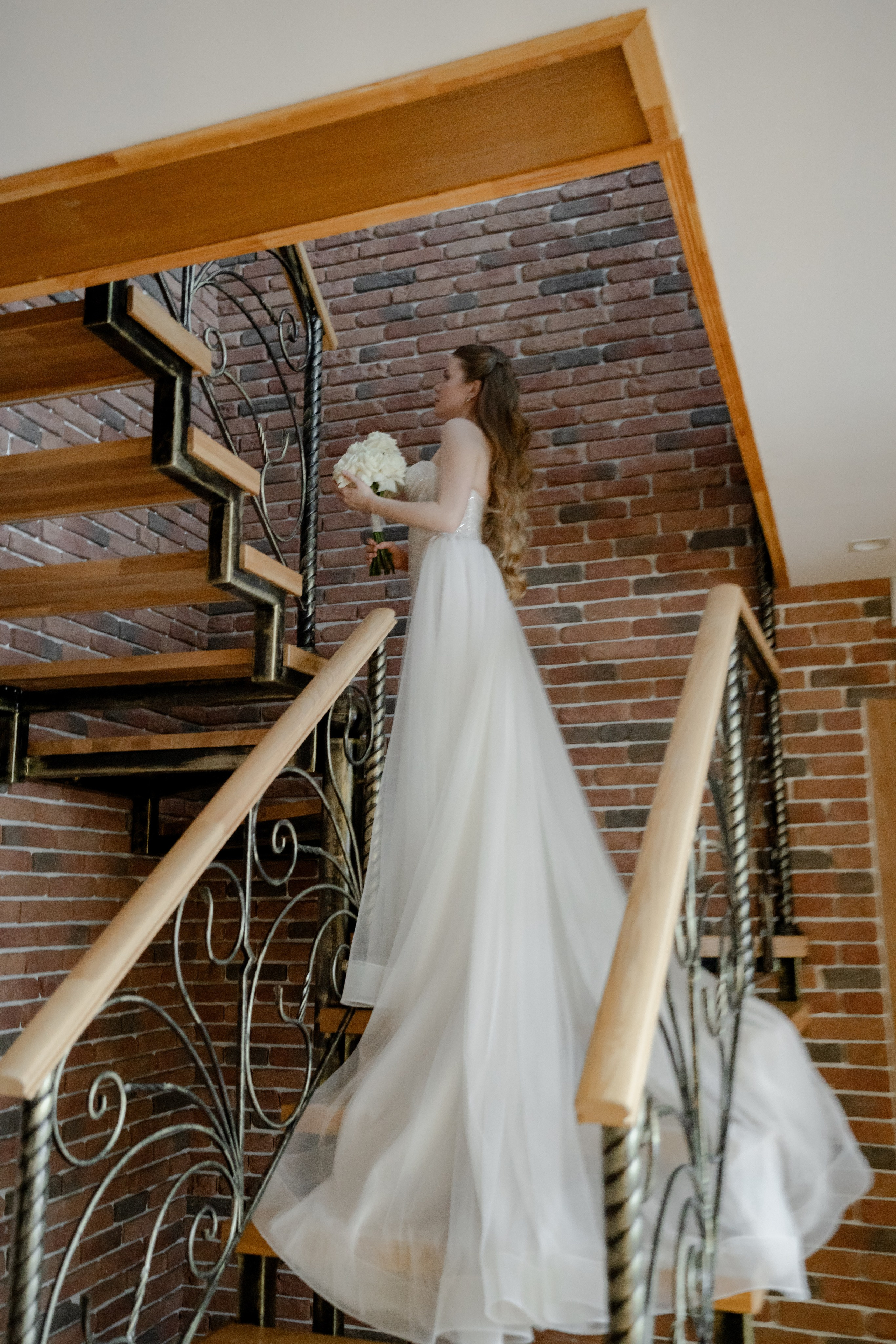 СВАДЕБНАЯ СЬЕМКА СБОРОВ В ОТЕЛЕ И ВЫЕЗД НА ЦЕРЕМОНИЮ (СНЯТО В СИБИРЕ В НИЖНЕВАРТОВСКЕ)М. Профессиональный фотограф, Санкт-Петербург — Виктория Богомолова