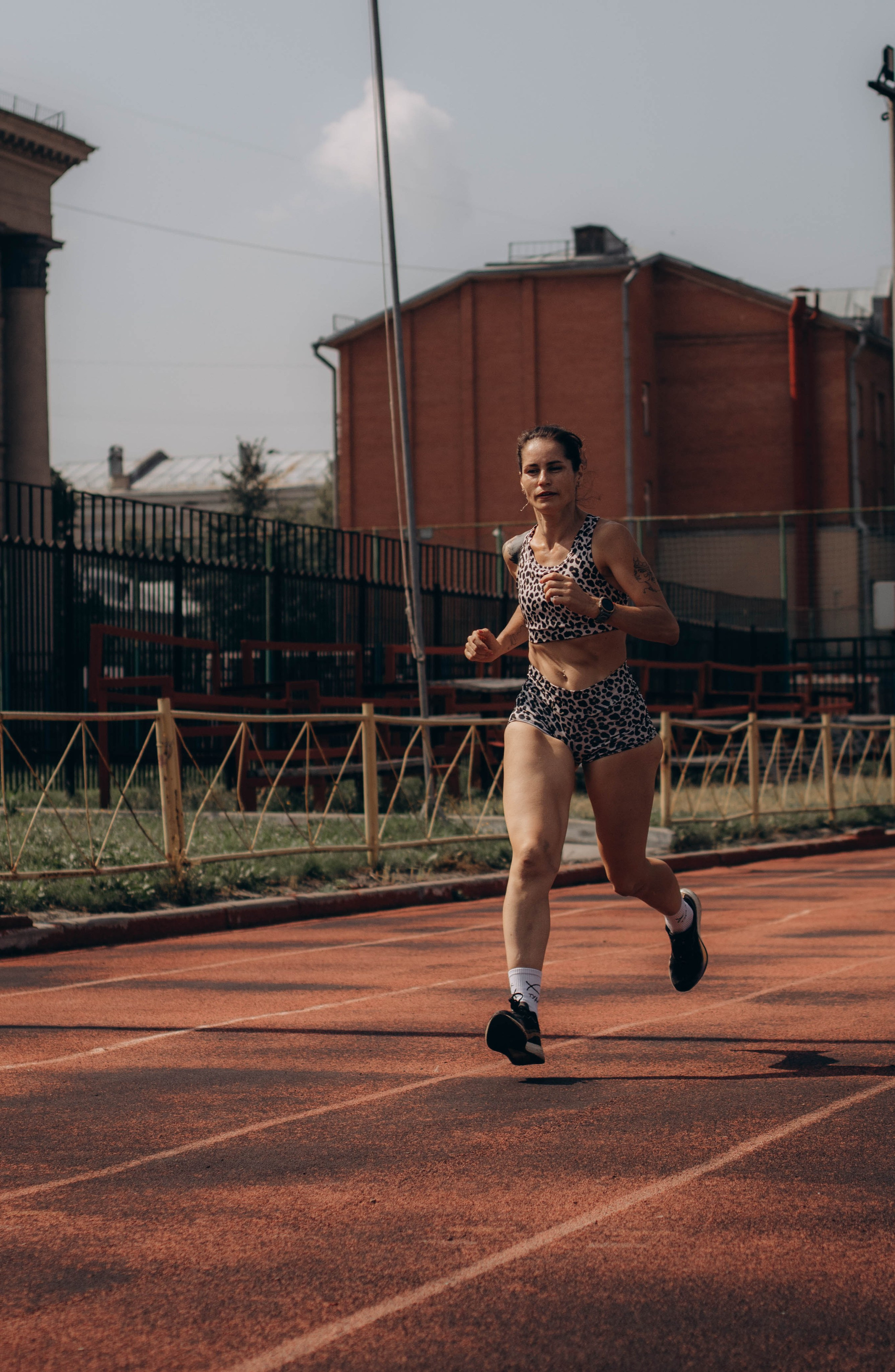 Фитнес Гонка CROSSBOXKONTORA Старт ЖЖ. VLADA KACHANINA. Беговой фотограф видеограф