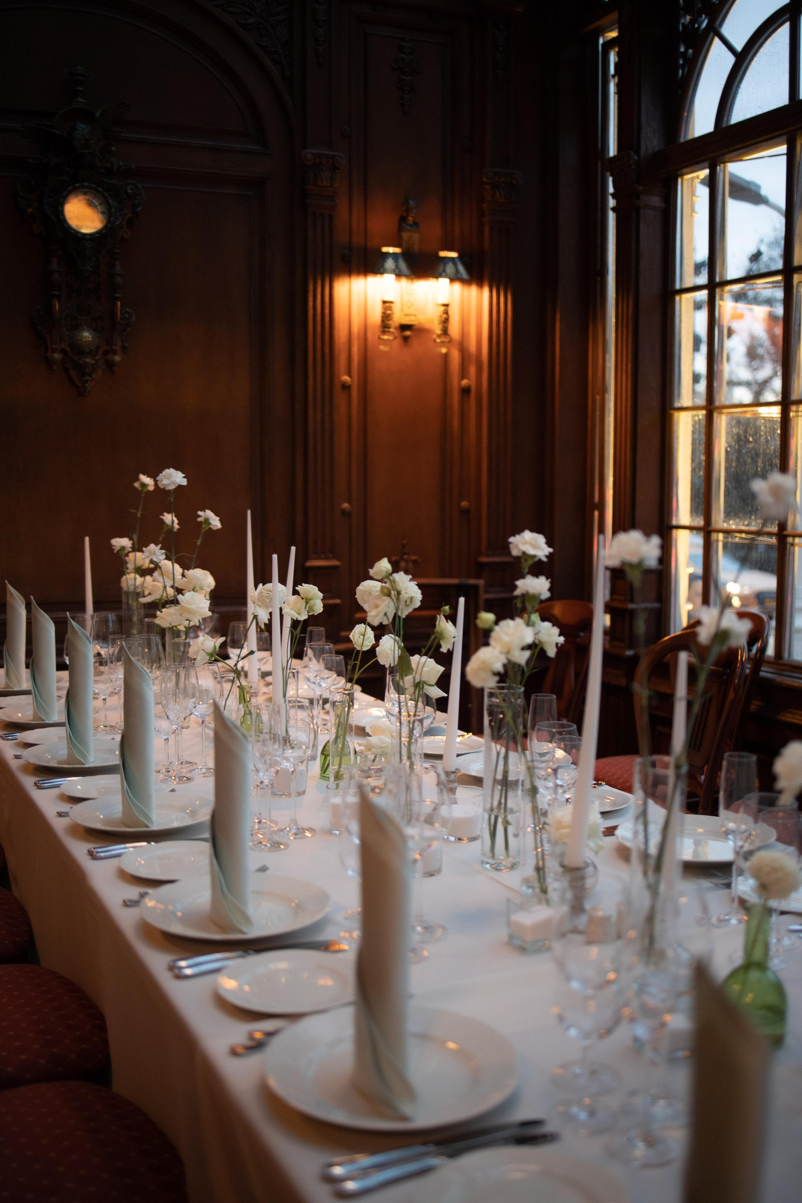 Лола & Иван. Ресторан «Пушкинъ». Оформление свадеб, декор свадеб Вера Маркова, Москва