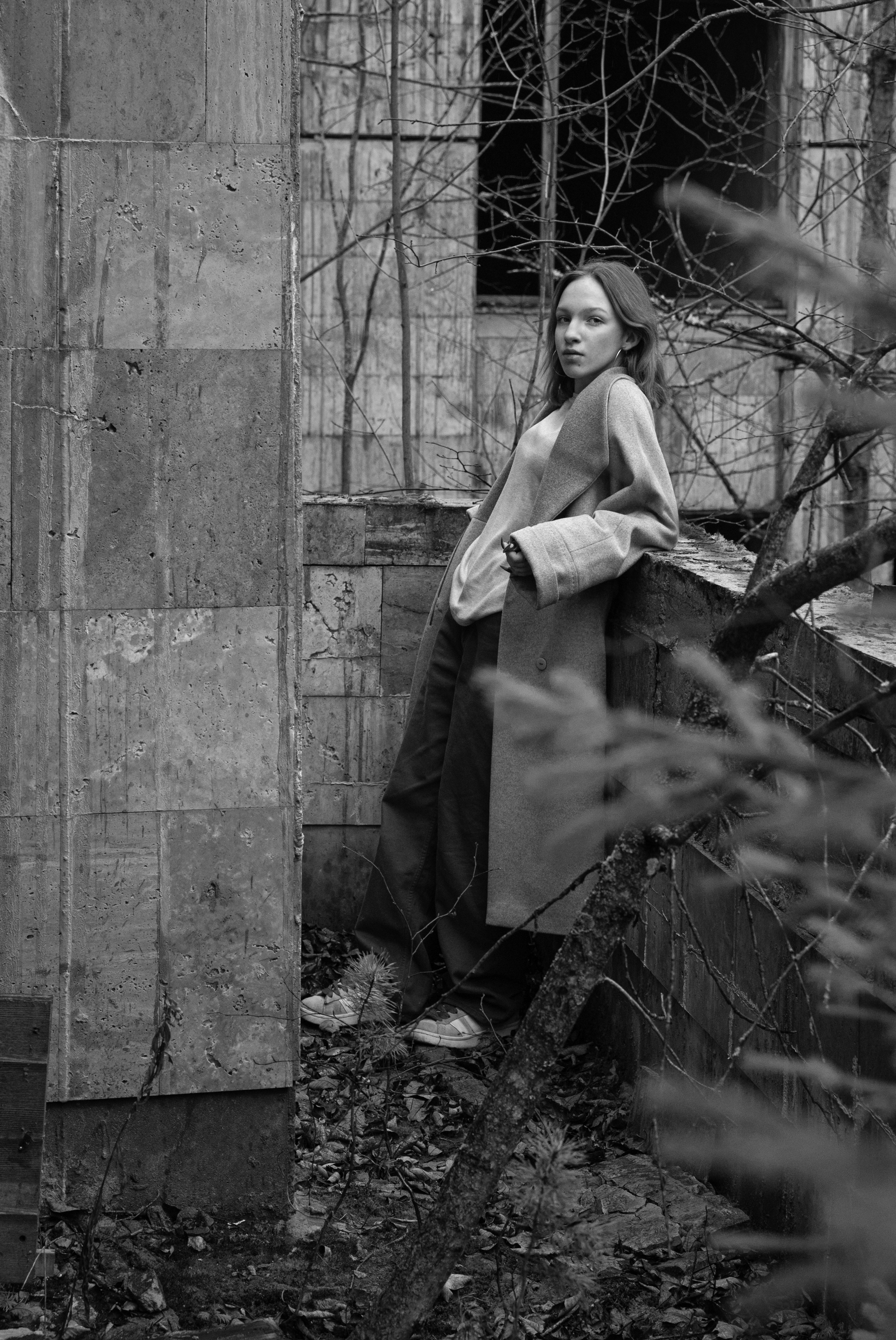 Осенняя фотосессия в заброшенной территории. Портретный фотограф в Москве Казьмина Олеся