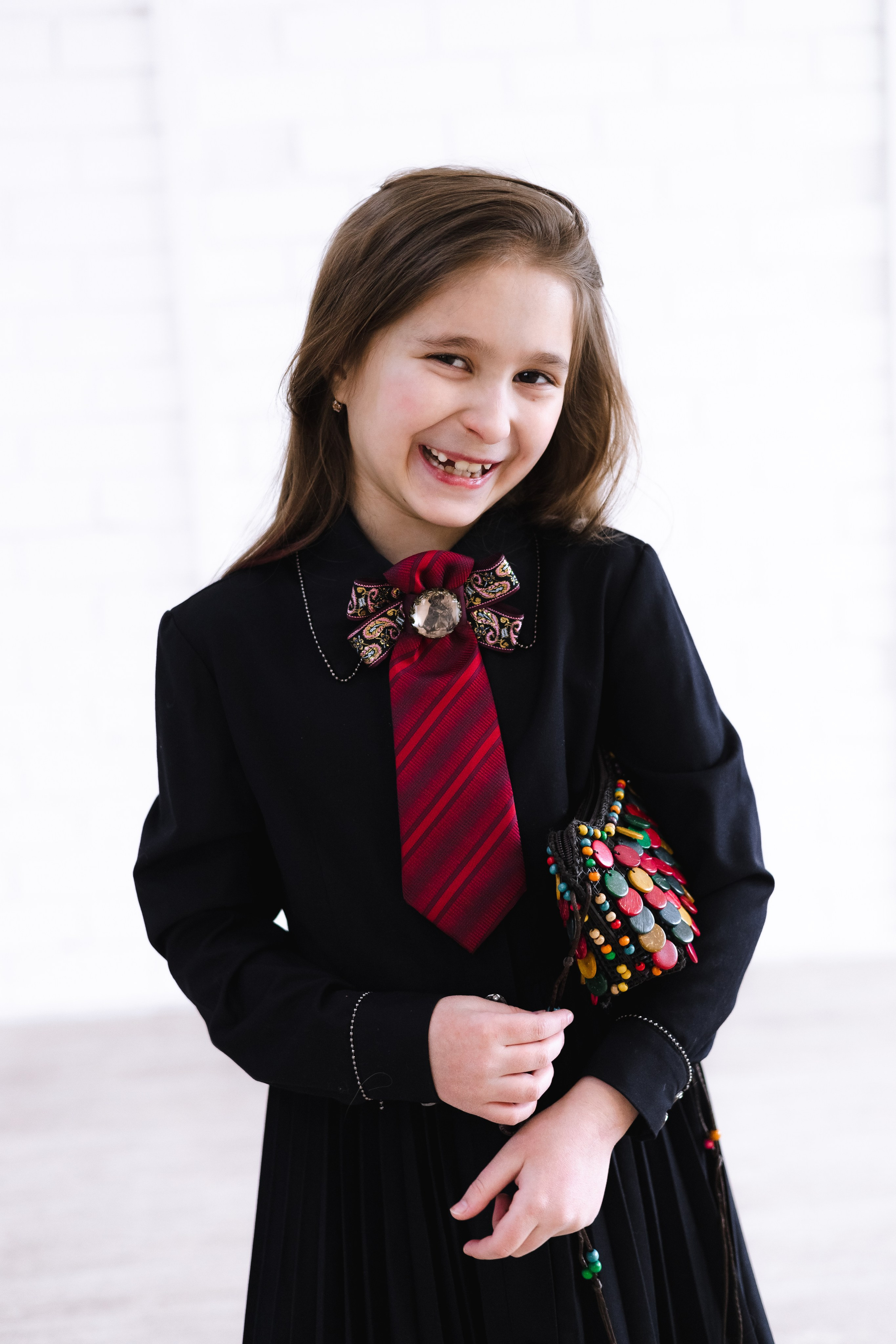 Галстук-переделка — стильное решение для оригинального образа девочки-подростка. Школа для девочек во Владивостоке — Само Совершенство