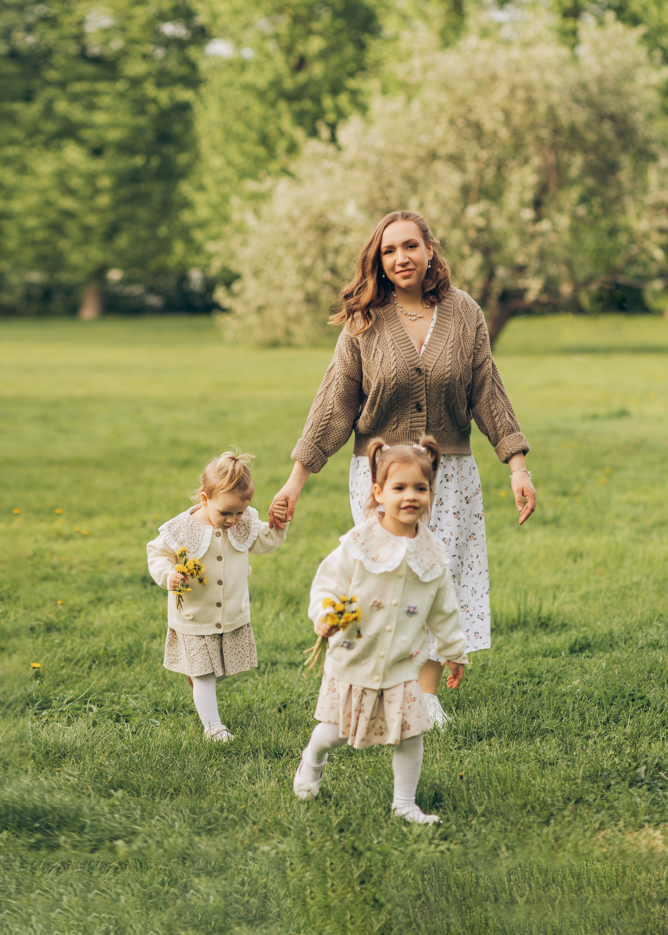 Надежда, Руслан, Ксюша и Настя. Семейный фотограф В Москве Александра Дейкун