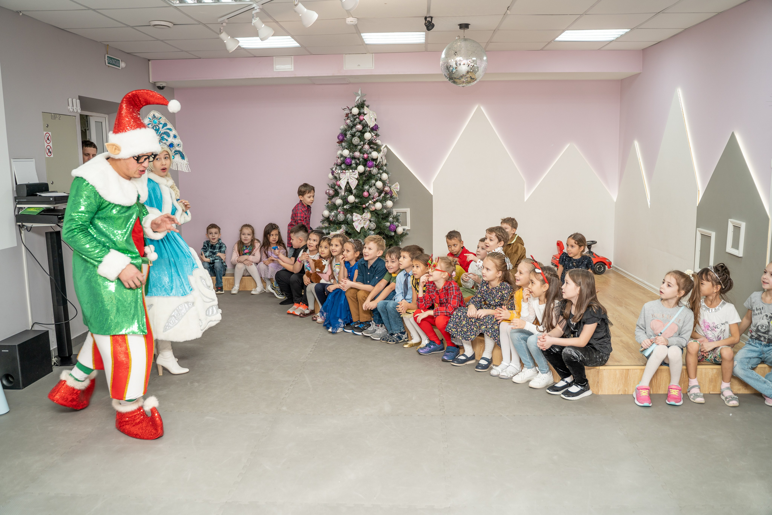 1 гимназия Новогодний утренник. Свадебный и репортажный фотограф в Уфе| Осетрова Ольга