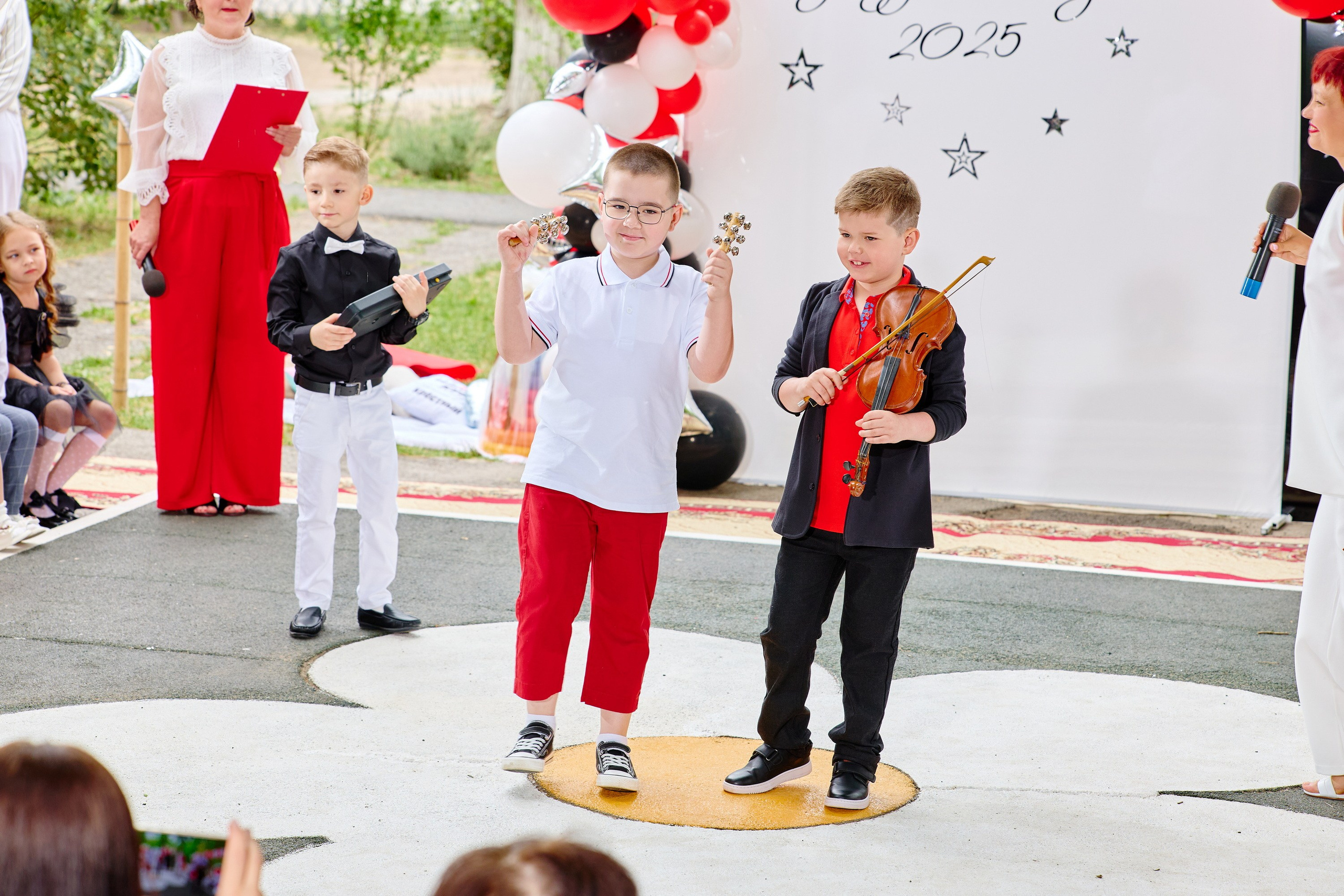 Выпускной 45 сад. Фотограф Выпускные альбомы Таганрог Сергей Коробченко