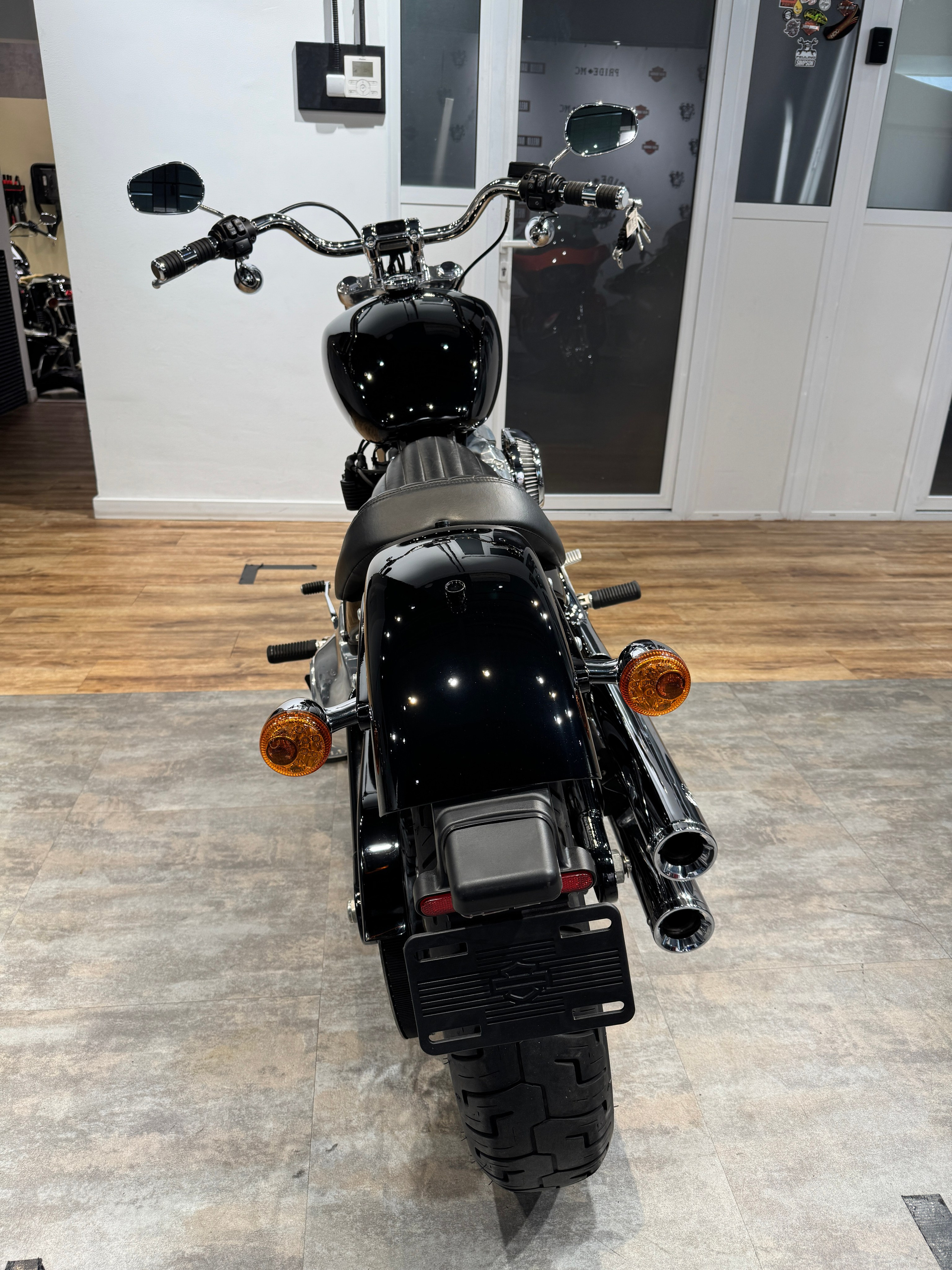 Harley Davidson 2020 Street Bob (Softail) — купить мотоцикл. Hello Davidson, Москва. Только хорошие мотоциклы…