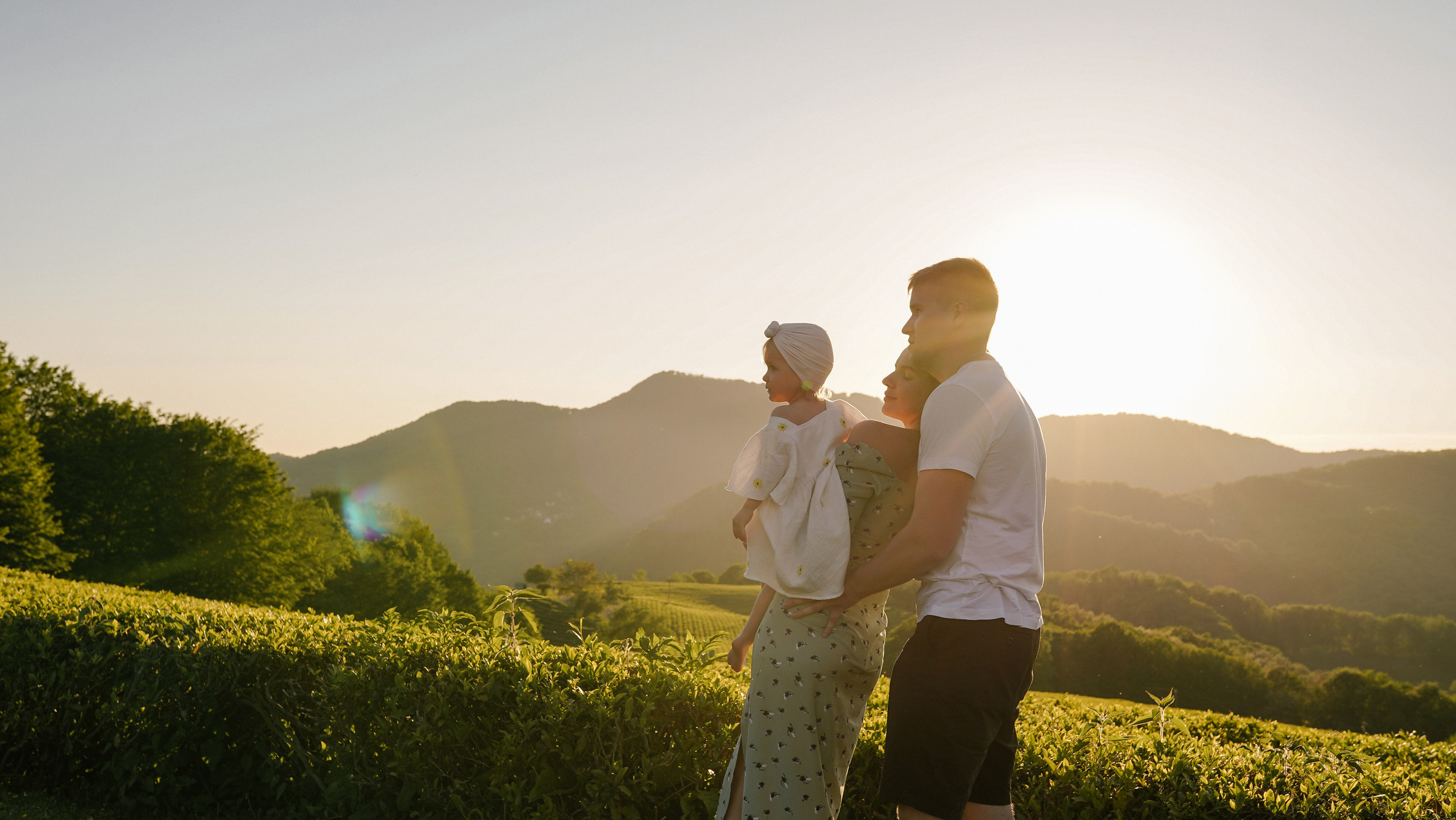 Чайные плантации. Милана Довгаль - семейный фотограф и видеограф  в Адлере и Сочи