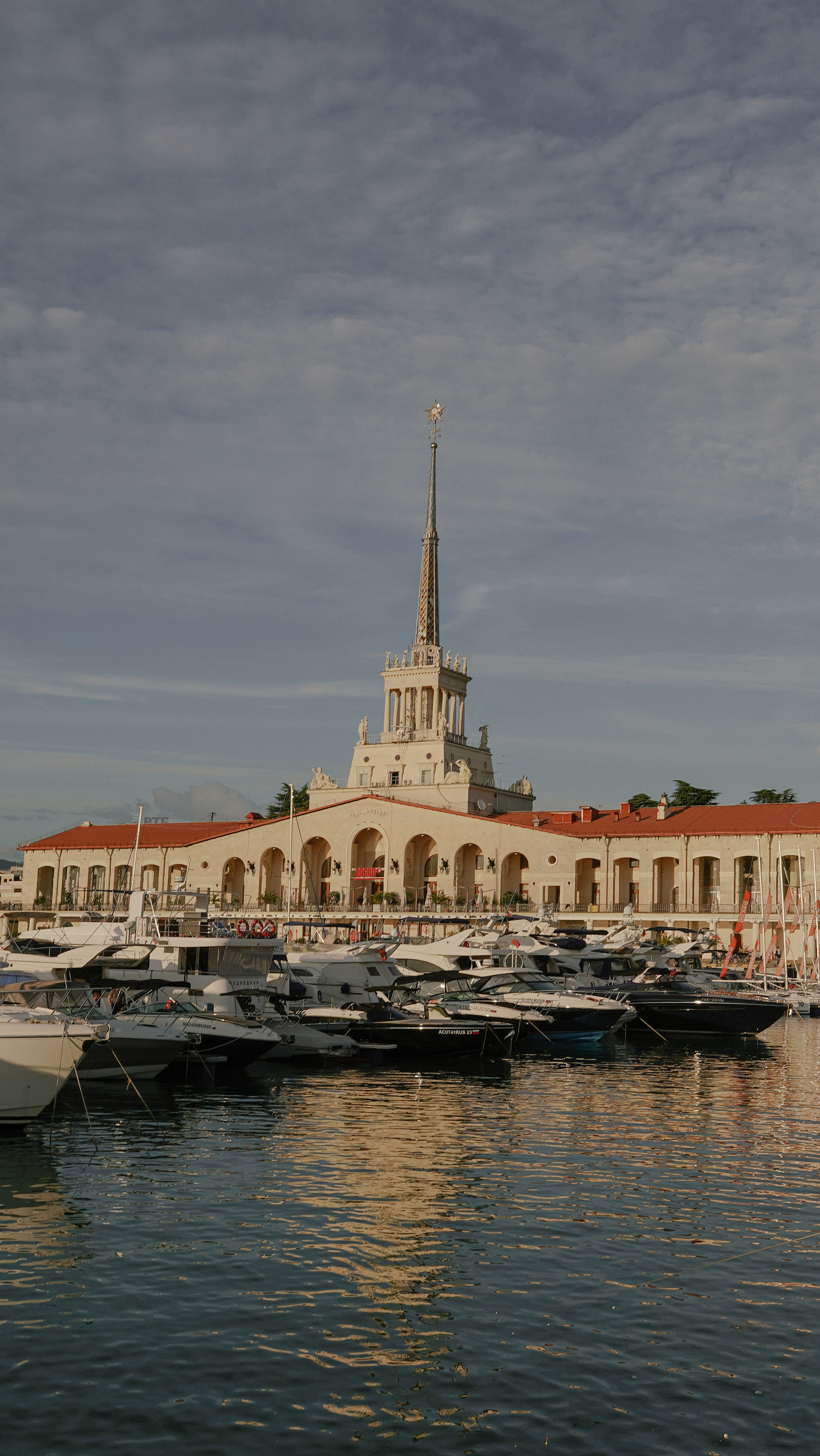 Морской порт. Милана Довгаль - семейный фотограф и видеограф  в Адлере и Сочи