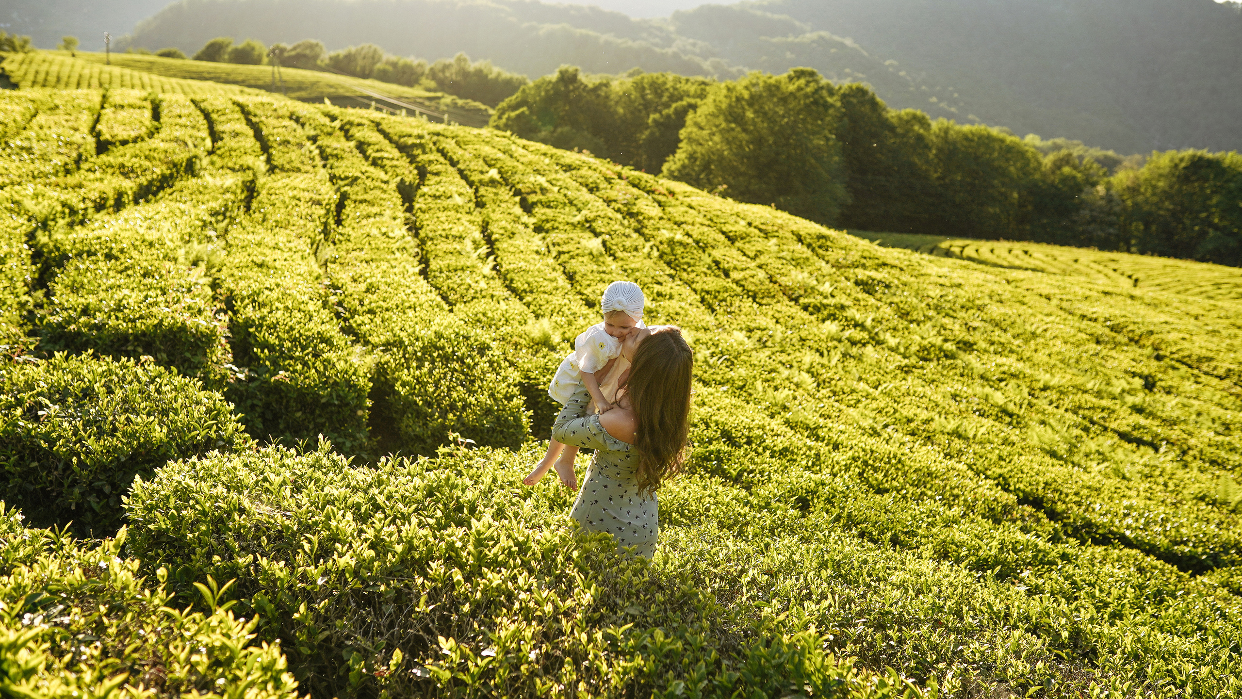 Карина, Артём и Катя. Милана Довгаль - семейный фотограф и видеограф  в Адлере и Сочи
