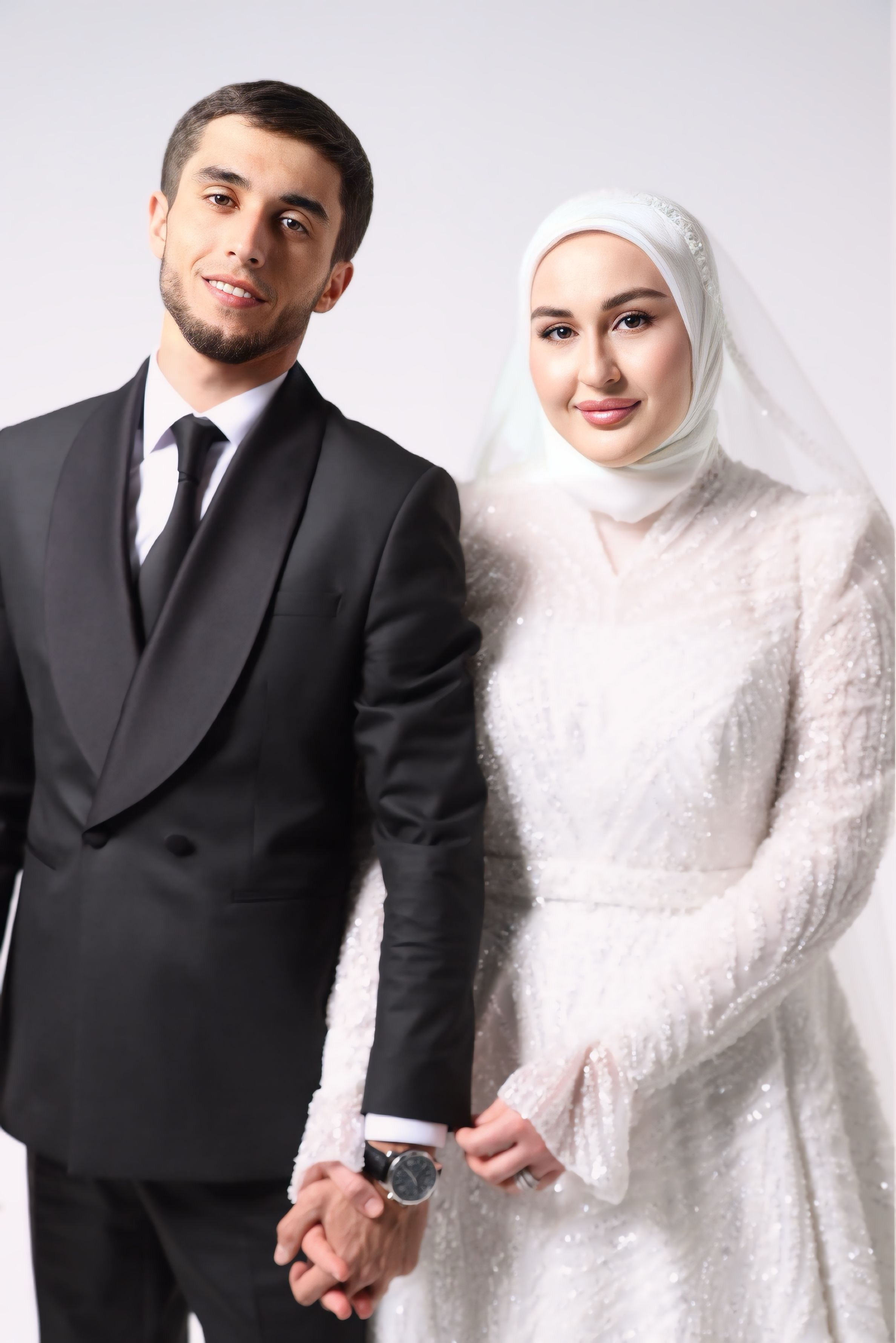 Айнар и Сонят. Zuleta.Go