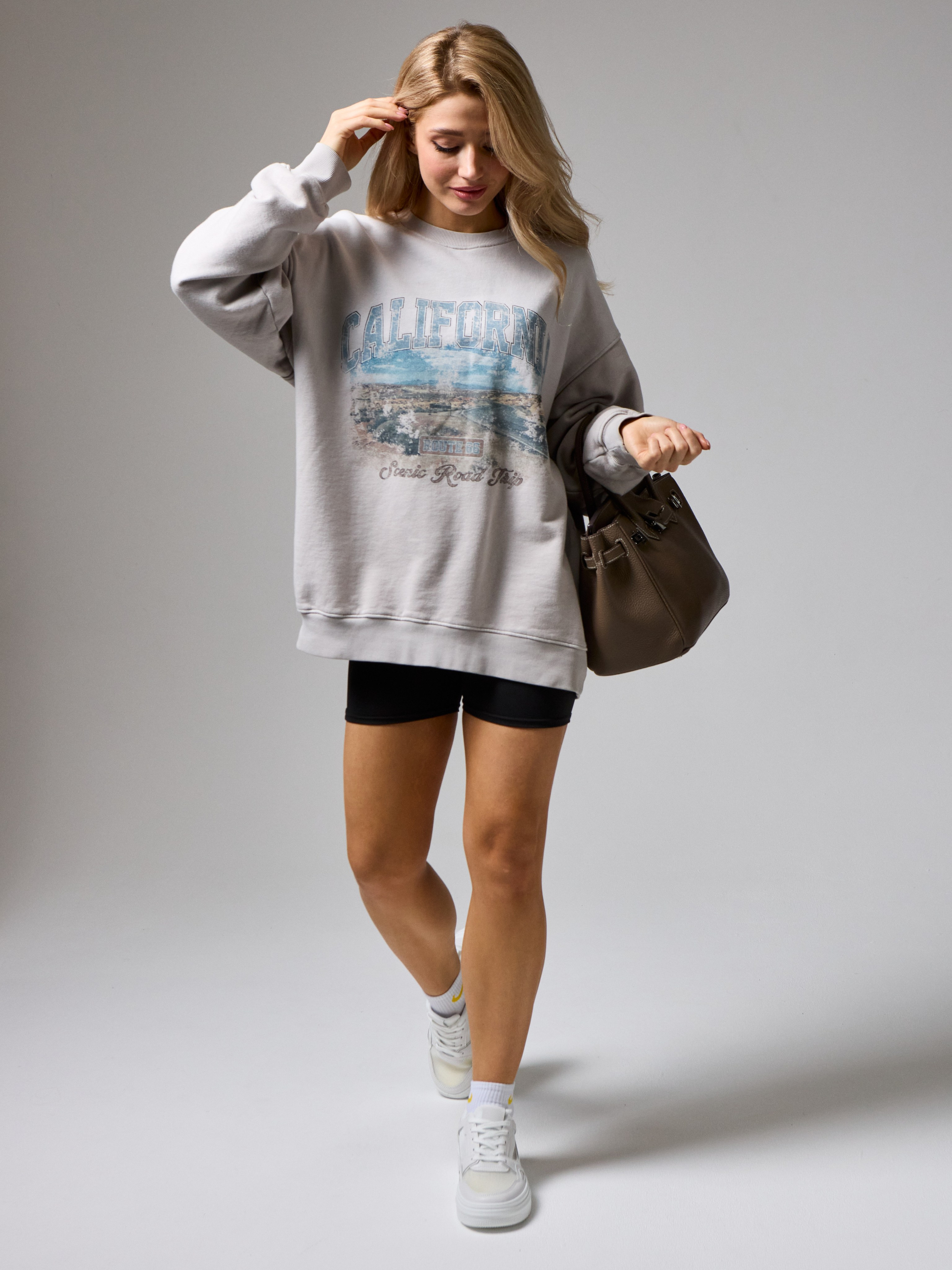 Фотомодель для маркетплейсов Юля. Фотосъёмка для марктеплейсов Studio 11.11