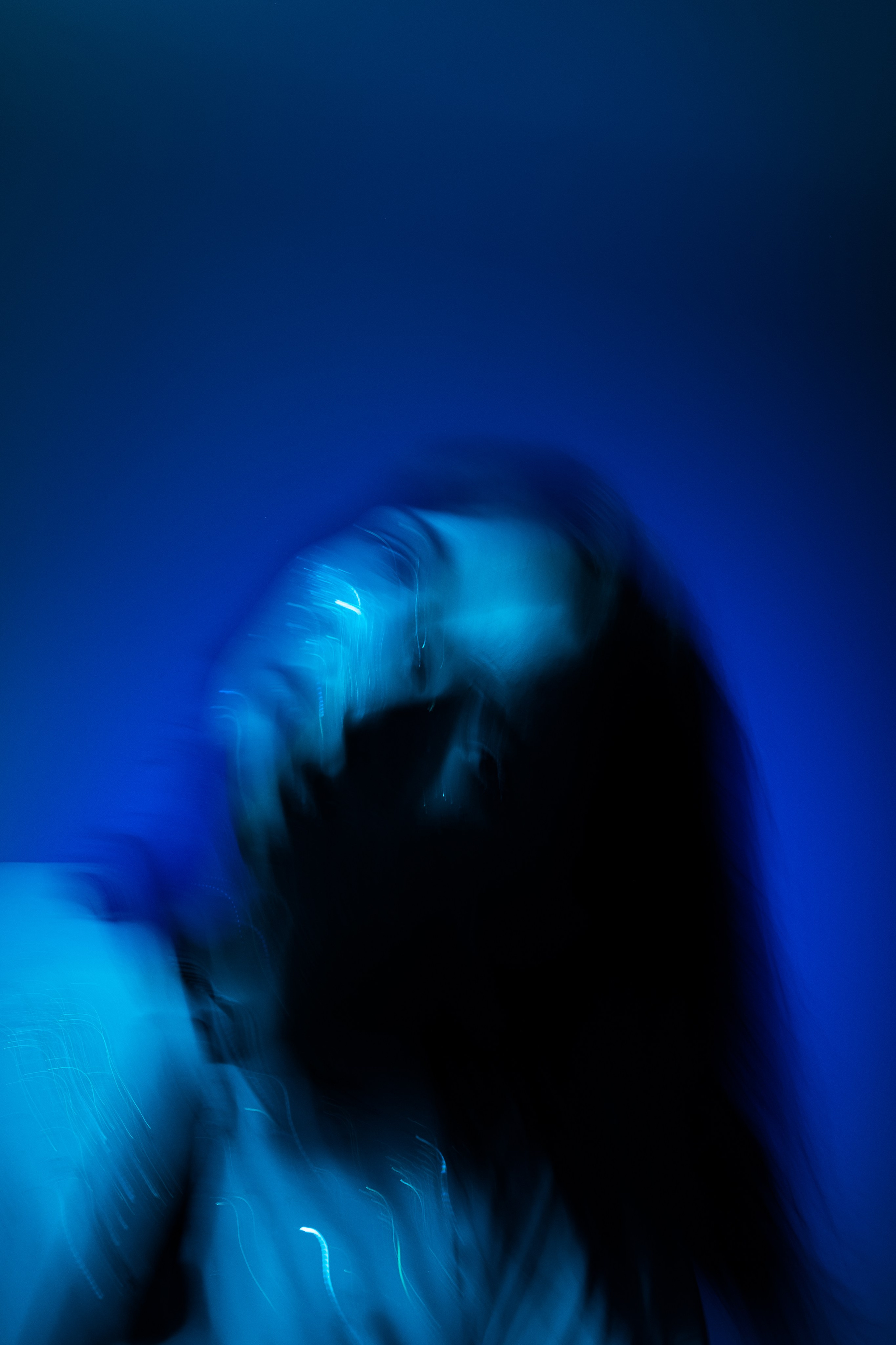 Ann steel blue. LIYALEE PHOTO