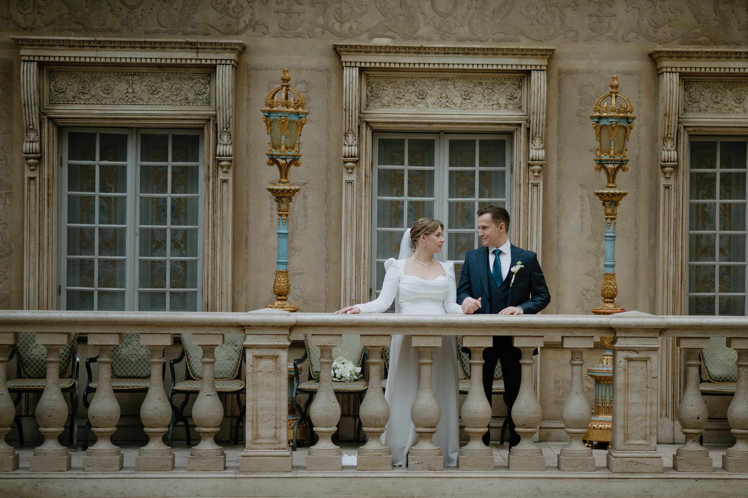 Свадебные сборы и фотосессия в отеле St. Regis. Свадебный фотограф Москва — Сергей и Татьяна