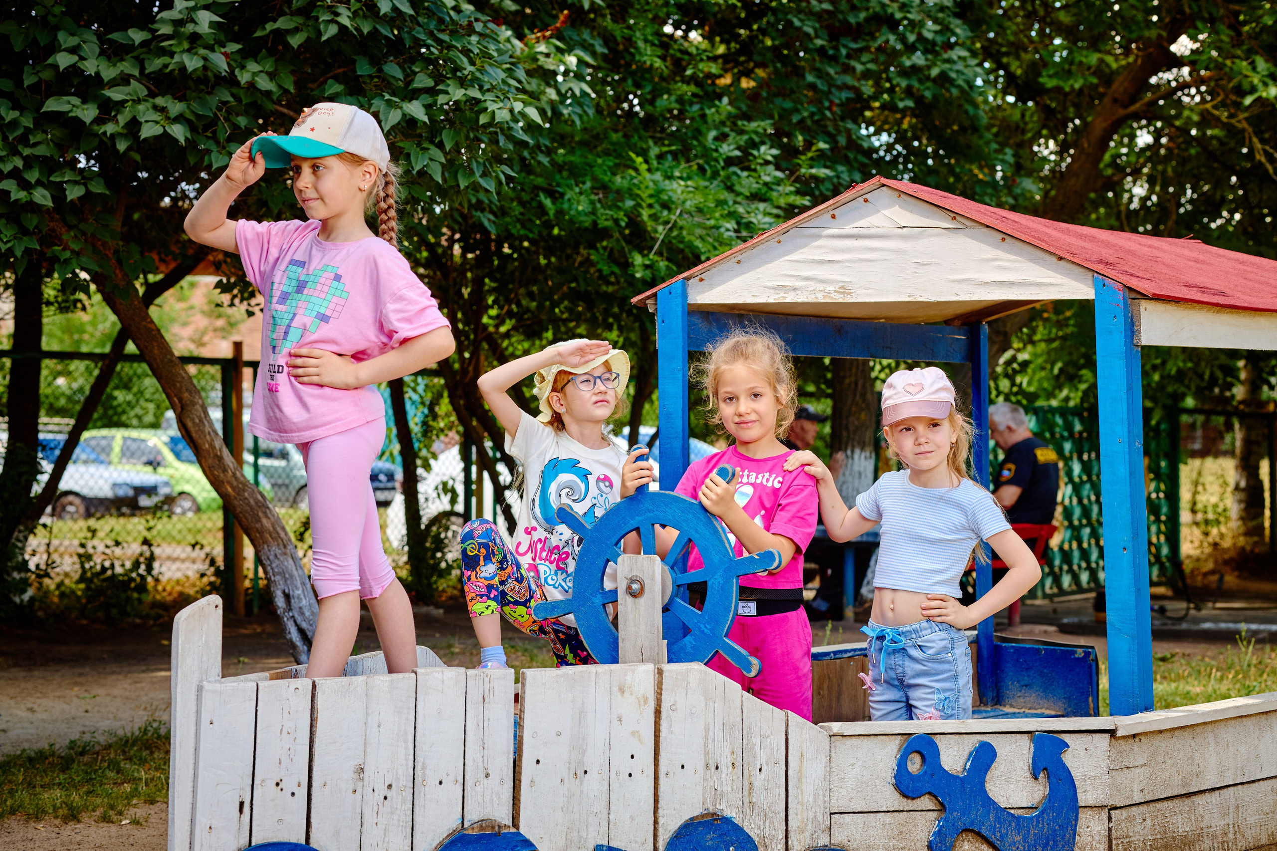 Пример летней съемки в детском саду № 92 Старшая группа Радуга. Фотограф Выпускные альбомы Таганрог Сергей Коробченко