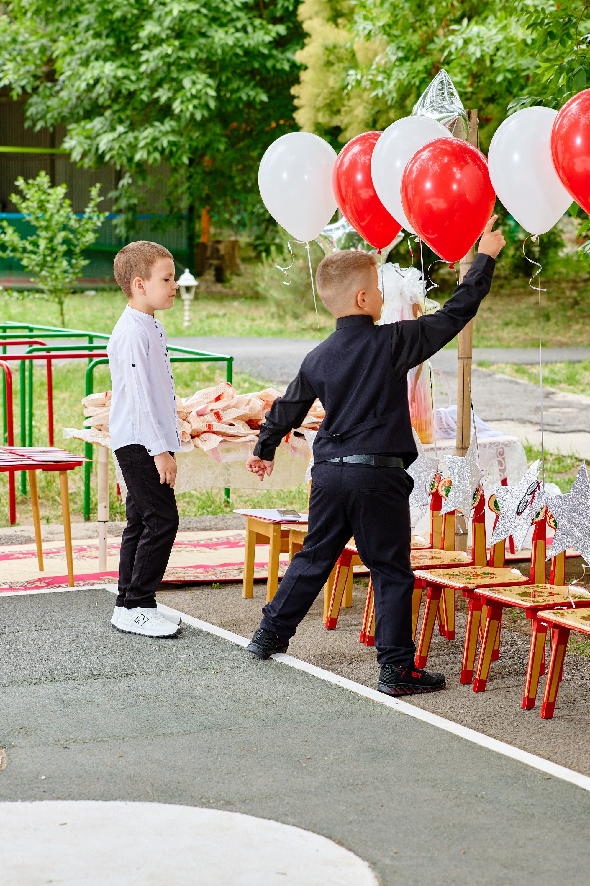 Выпускной 45 сад. Фотограф Выпускные альбомы Таганрог Сергей Коробченко