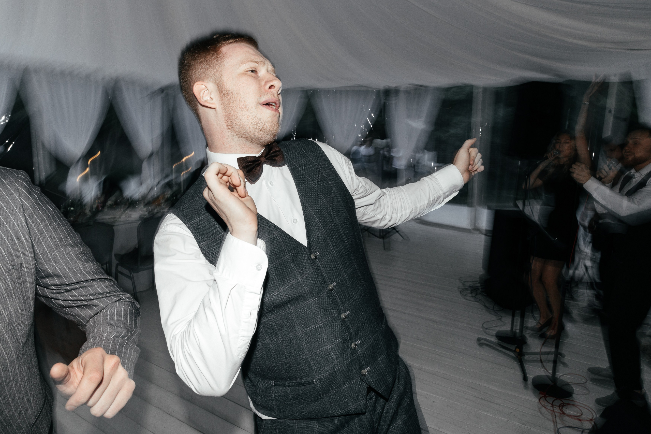 Свадебный фотограф Уфа — Руслан ГабдлисламовЖивые эмоции, красивые кадры, воспоминания на всю жизнь.Работаю по всей Республике Башкортоста. Свадебный фотограф Уфа Руслан Габдлисламов