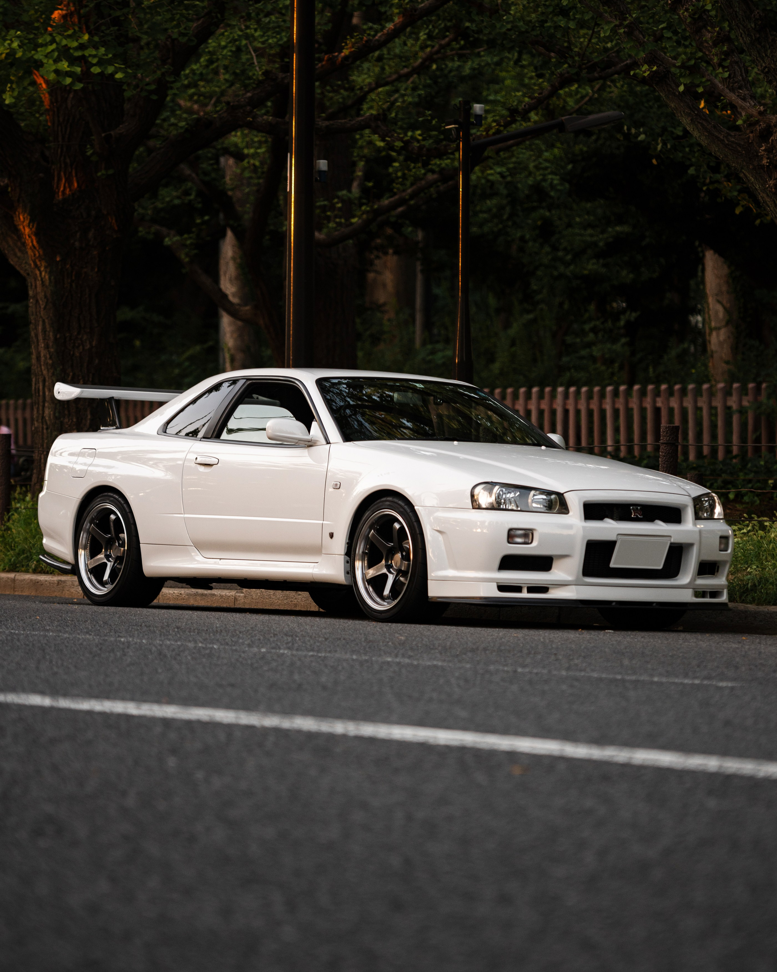 Cars in Tokyo. Photographer in Tokyo Anatolii Ozarto