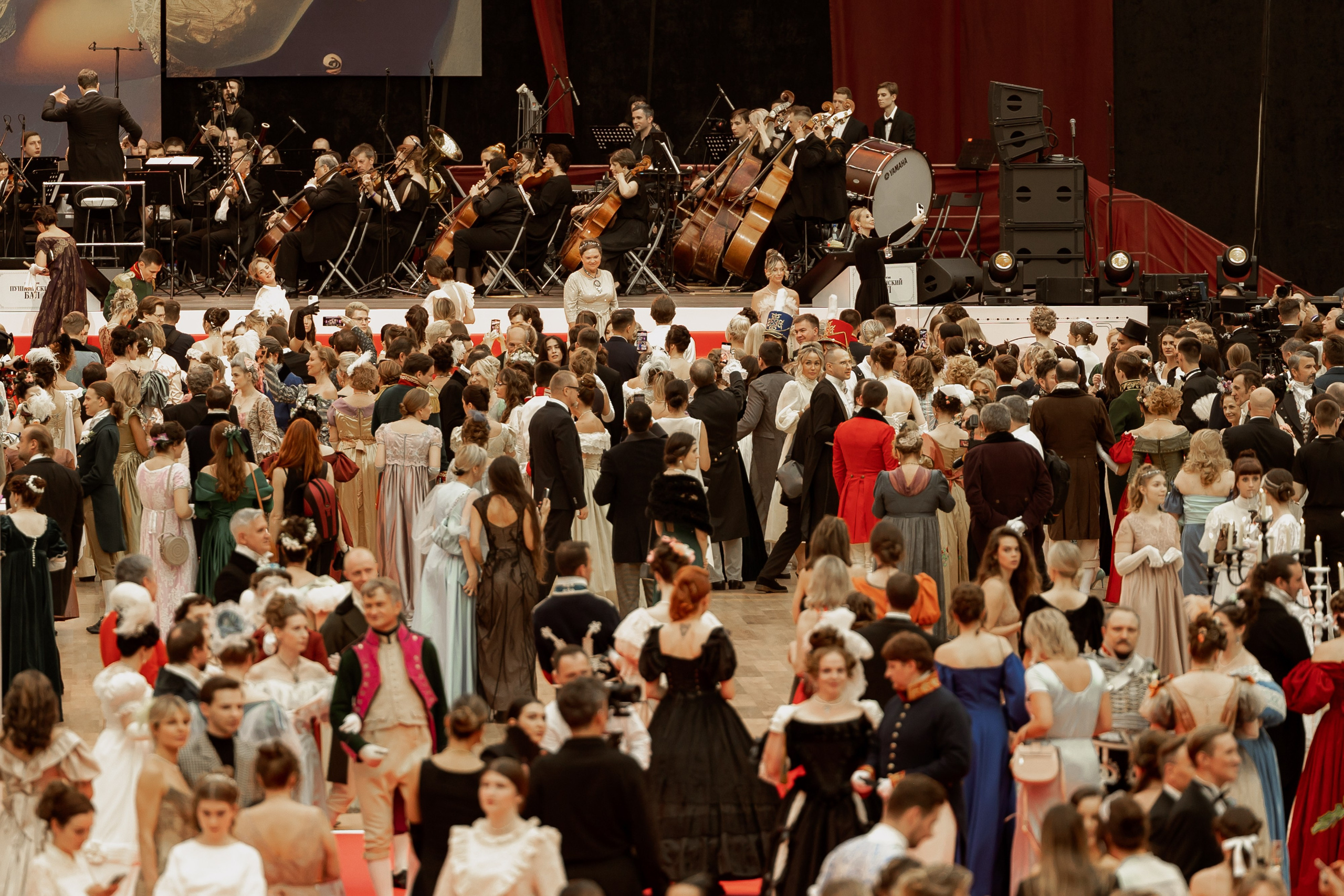 Пушкинский Бал. Фотограф Юлия Назарова