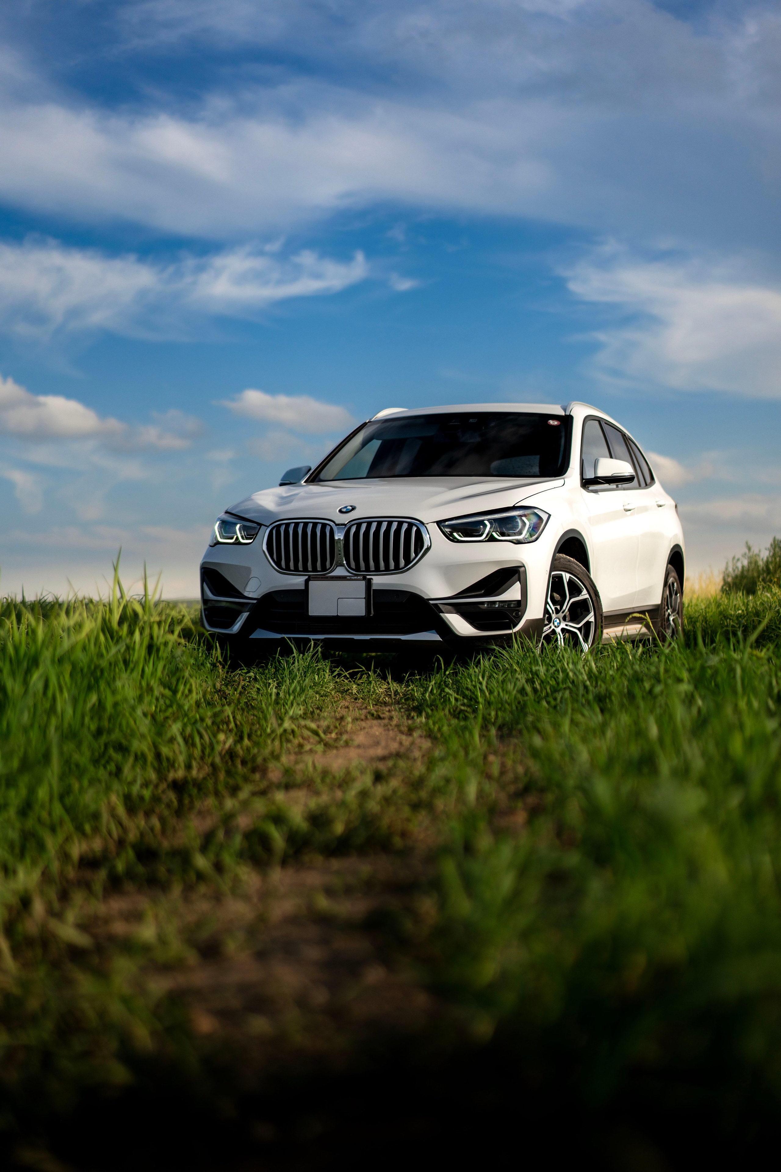 BMW X1. Автомобильный фотограф 3VIPHOTO #Томск