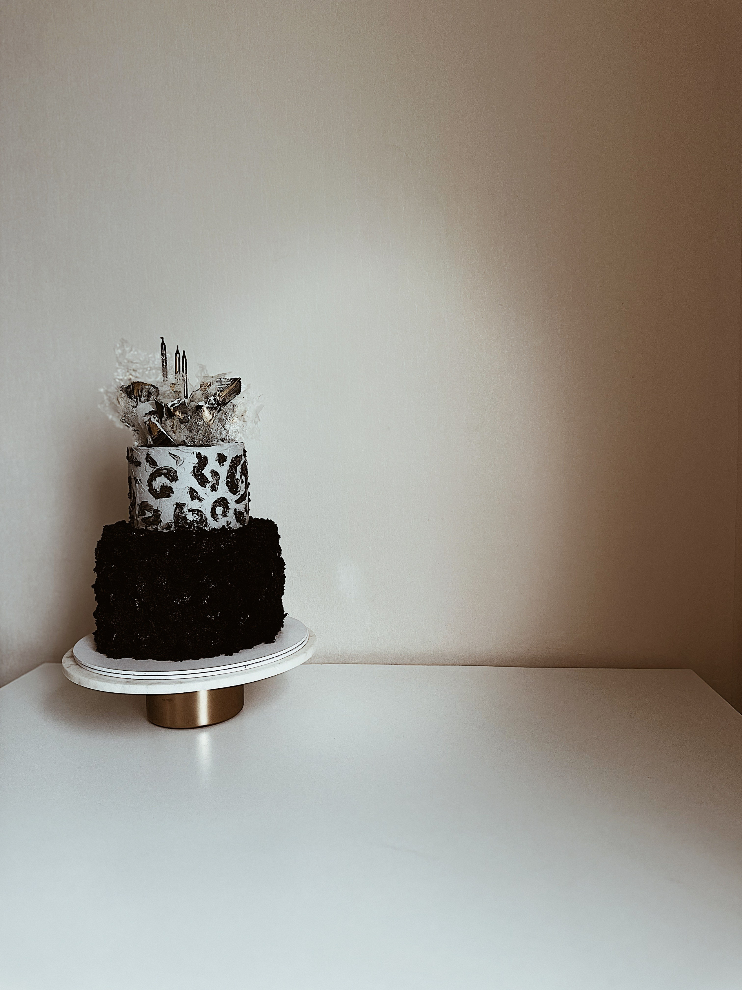 Торт Леопард и мех. Арт-кондитер в Москве Маша Шафран