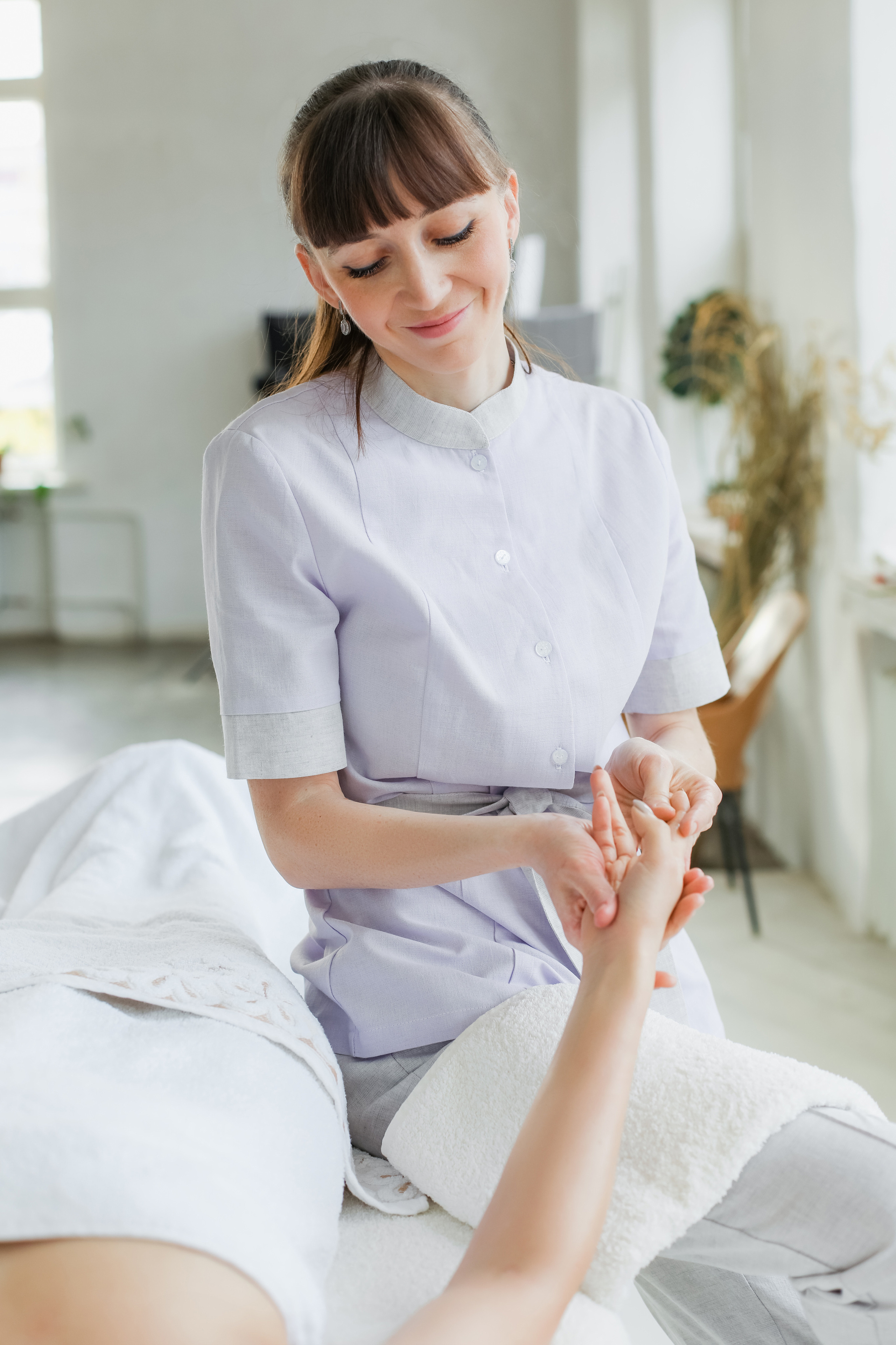 Контент съемка для массажиста. Фотограф в Костроме, Ярославле, Москве Светлана Заведеева